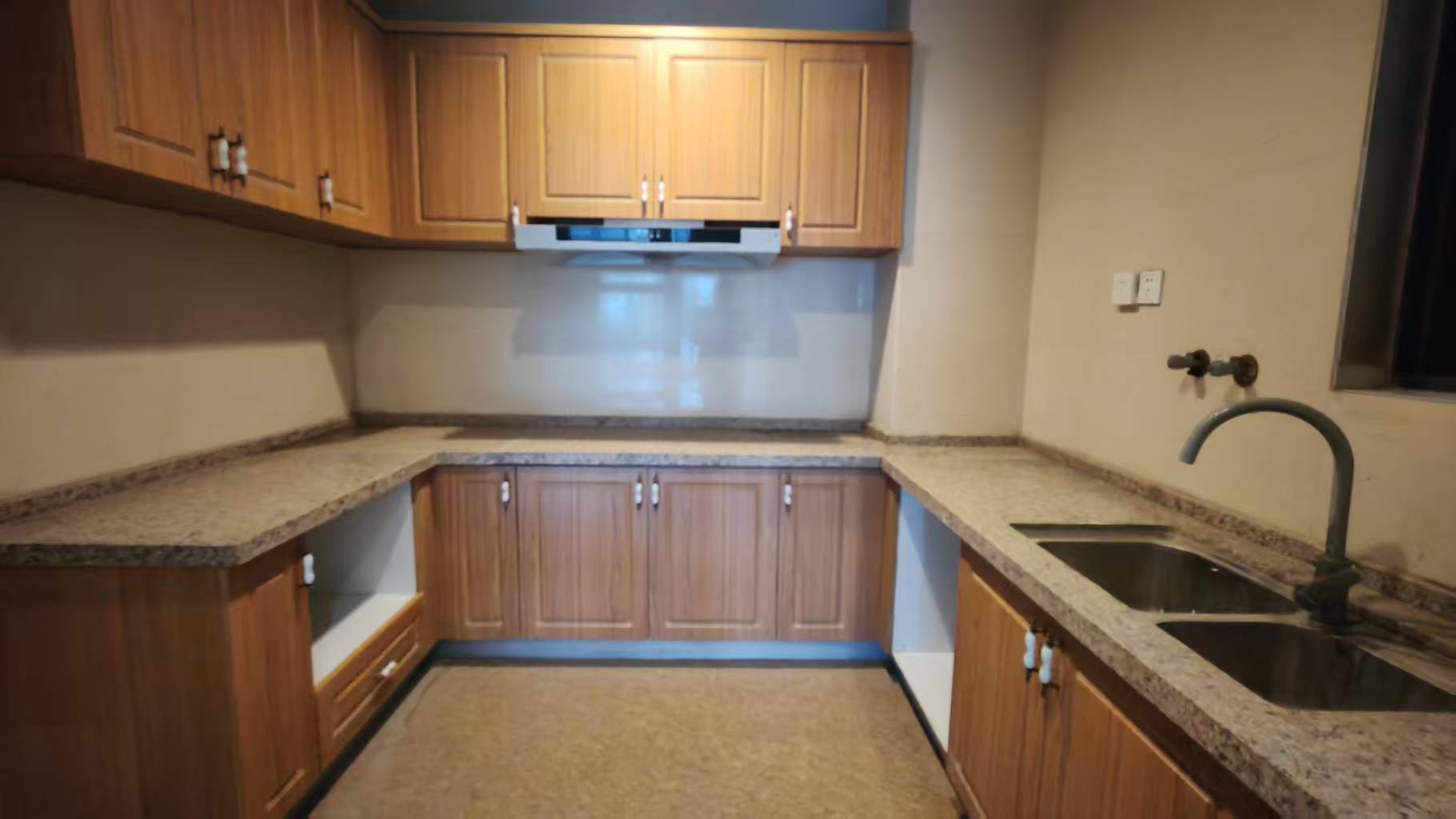 碧桂园 5室2厅4卫 89.0万 碧桂园 5室2厅4卫 89.0万室内图