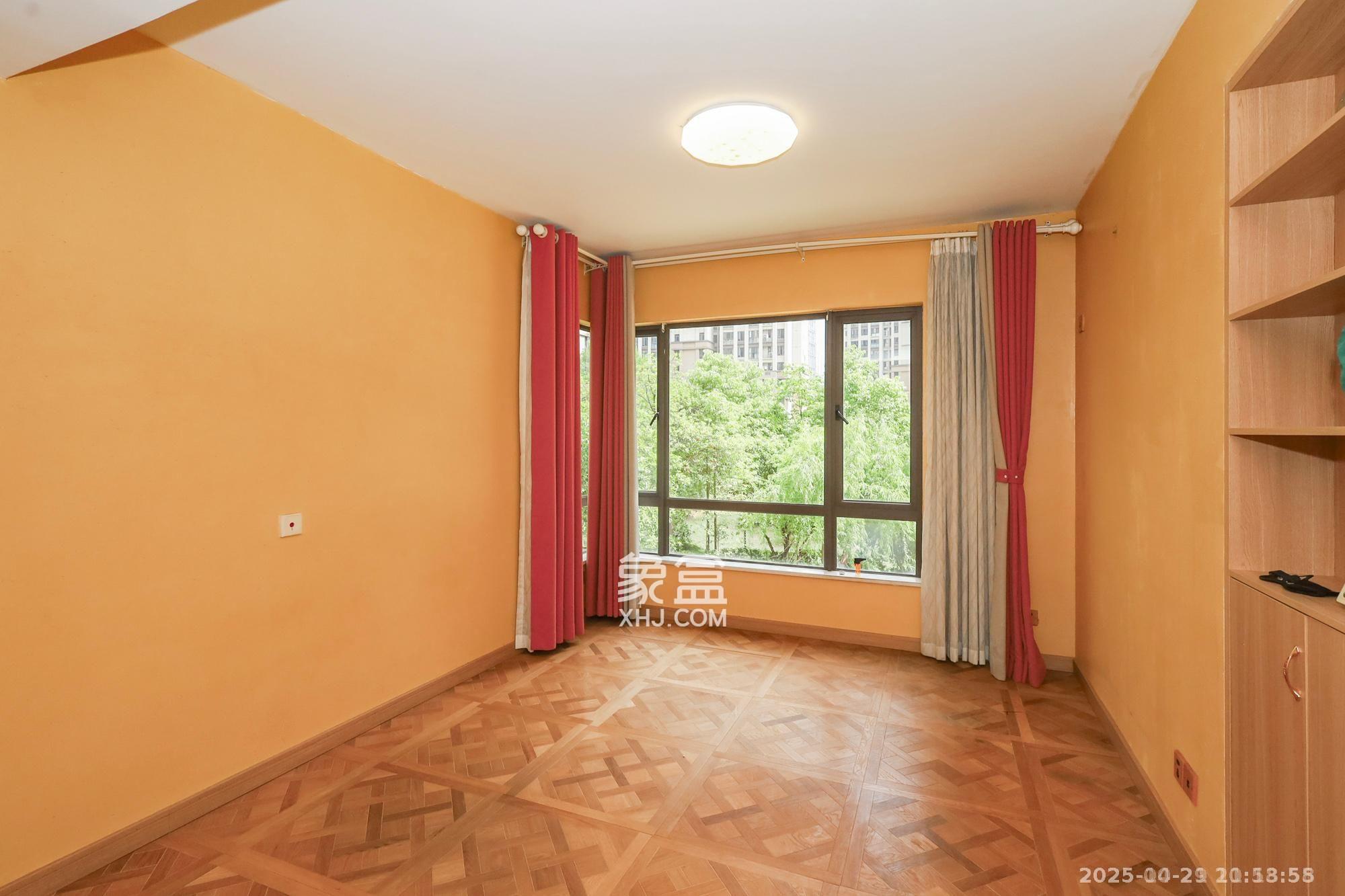 南山雍江汇(滨江国际新城) 3室2厅2卫 3050.0元/月 南山雍江汇(滨江国际新城) 3室2厅2卫 3050.0元/月室内图