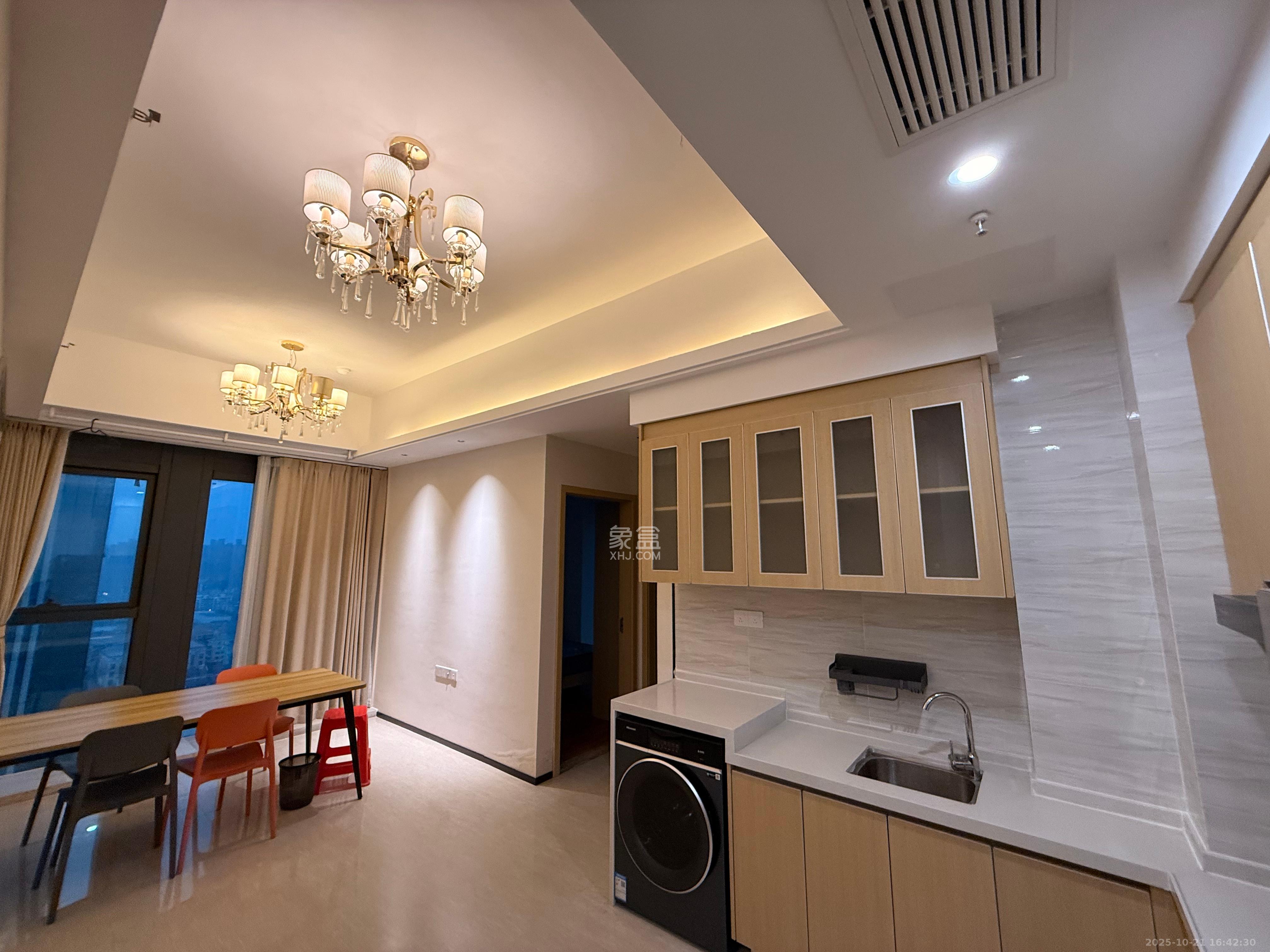 恒大珺悦府  2室2厅1卫    2300.0元/月室内图