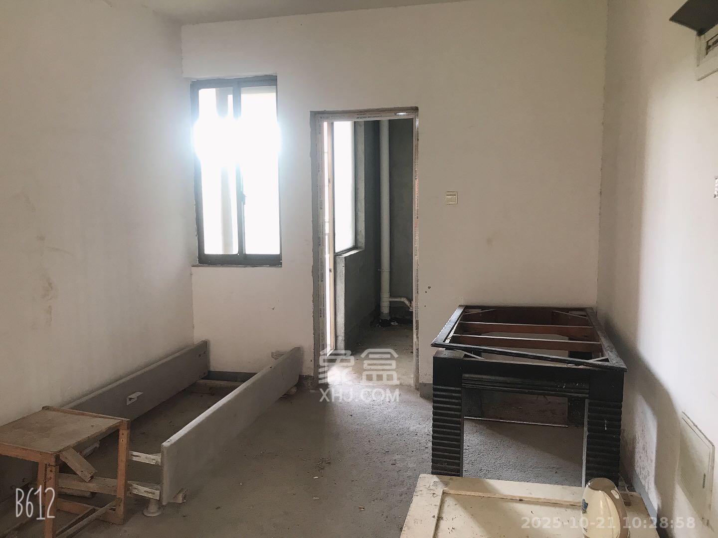 家和院  4室2厅2卫    1400.0元/月 家和院  4室2厅2卫    1400.0元/月