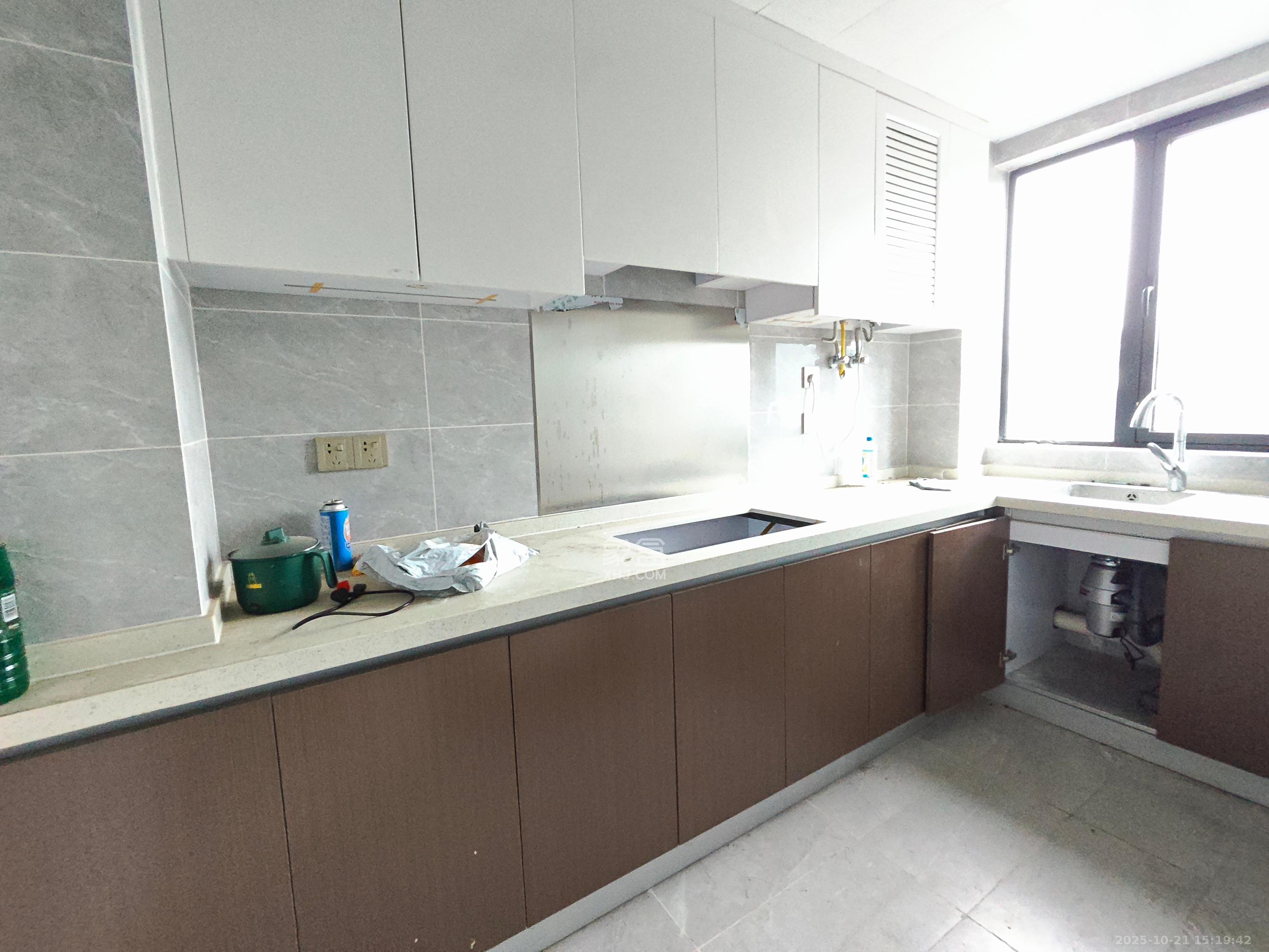 梦想麓隐天境  4室2厅2卫    3500.0元/月室内图