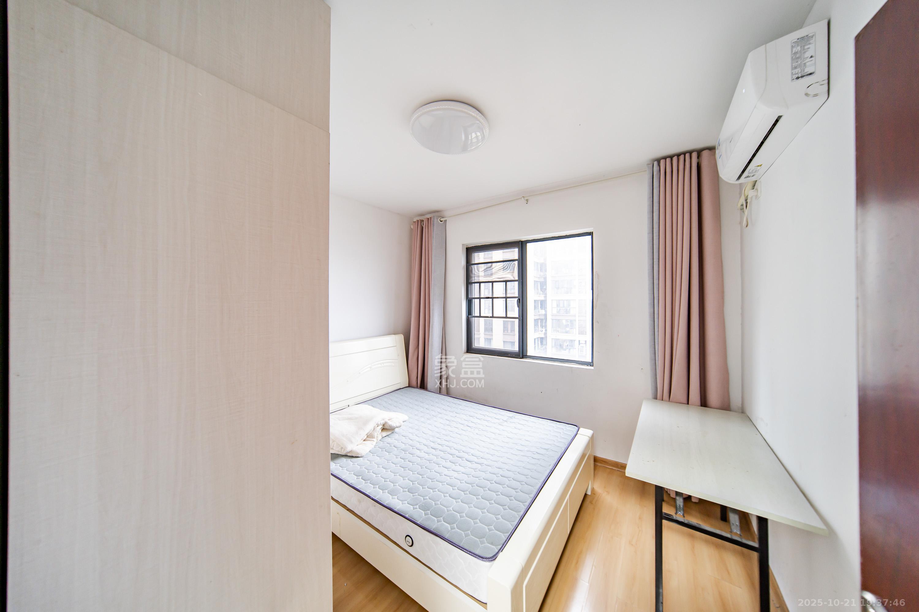 湘熙水郡(观澜海赋家园)  4室2厅2卫    145.0万 湘熙水郡(观澜海赋家园)  4室2厅2卫    145.0万卧室