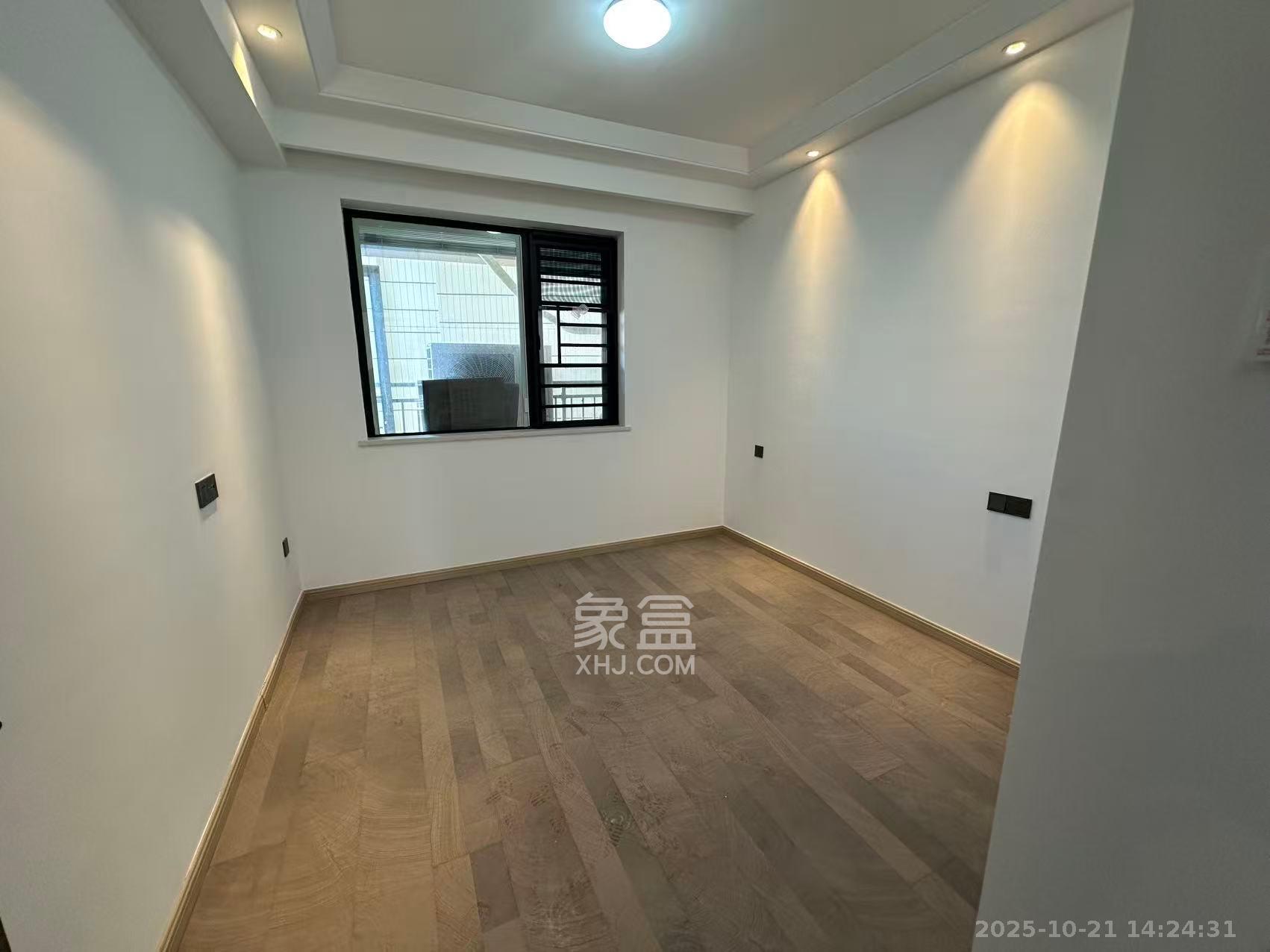 臻园  5室2厅2卫    4500.0元/月 臻园  5室2厅2卫    4500.0元/月室内图