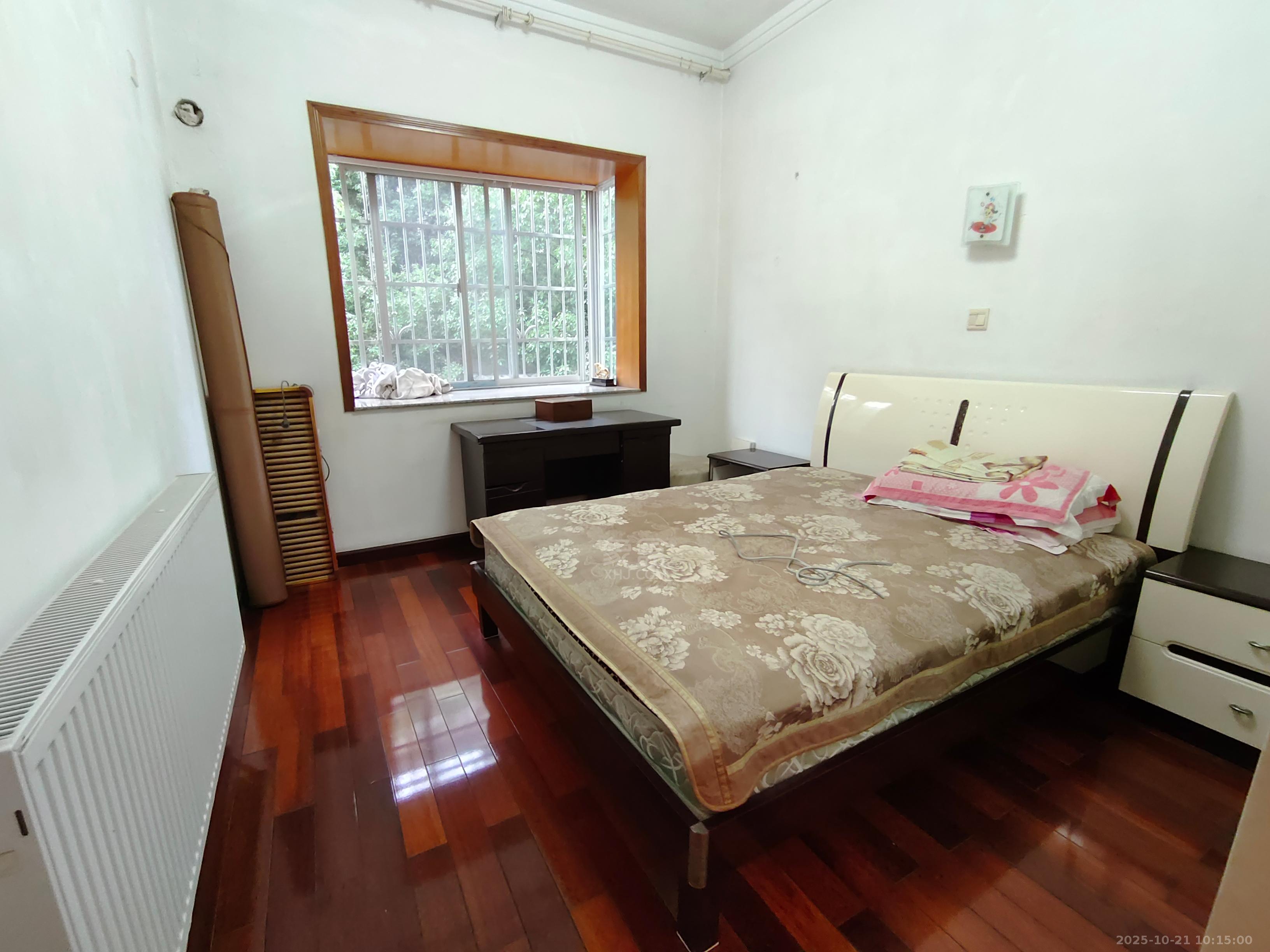 嵩源小区 3室2厅2卫 1500.0元/月 嵩源小区 3室2厅2卫 1500.0元/月室内图