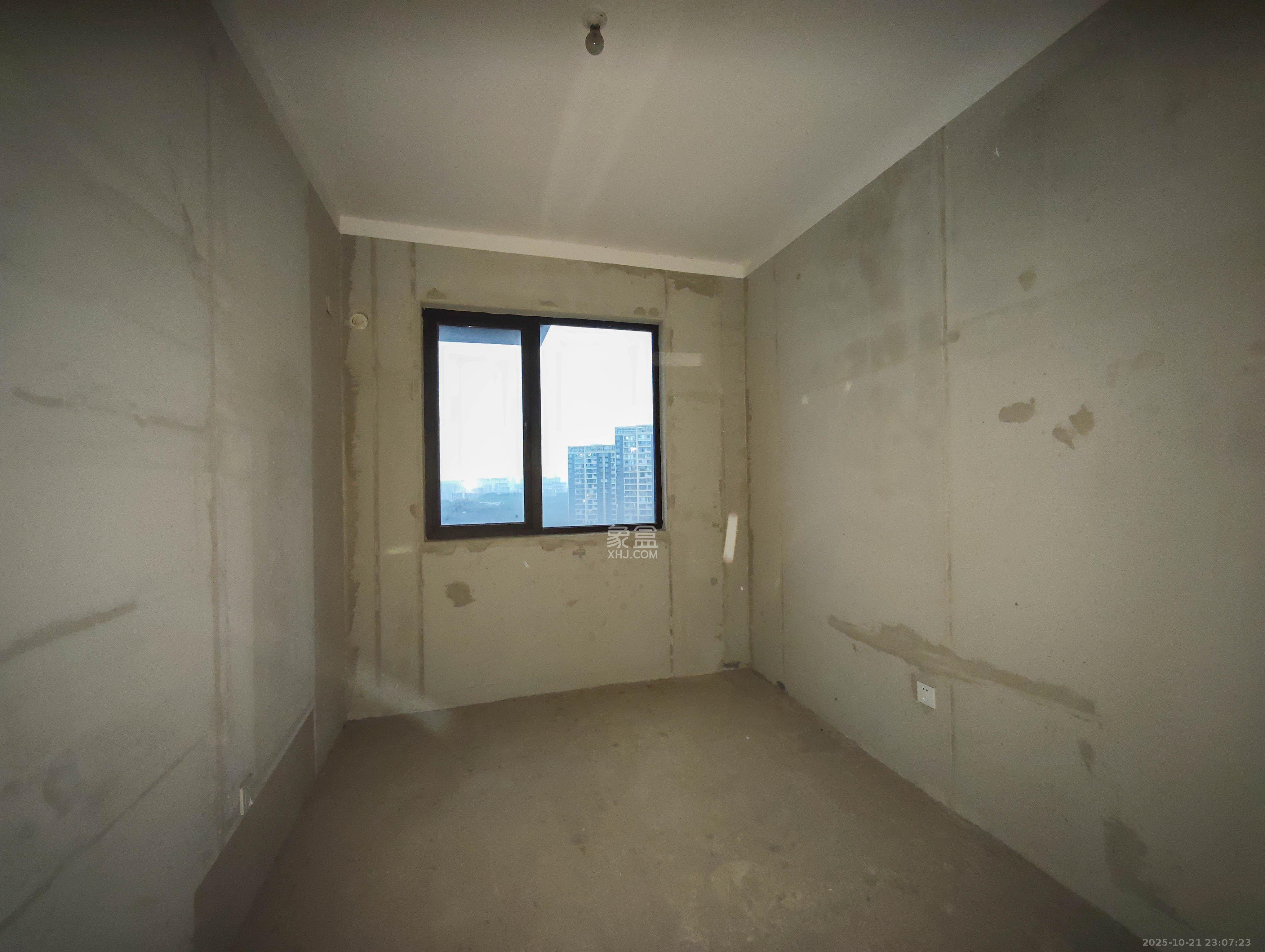 保利城(中航城国际社区、郡原美村) 1室0厅0卫 188.0万 保利城(中航城国际社区、郡原美村) 1室0厅0卫 188.0万卧室