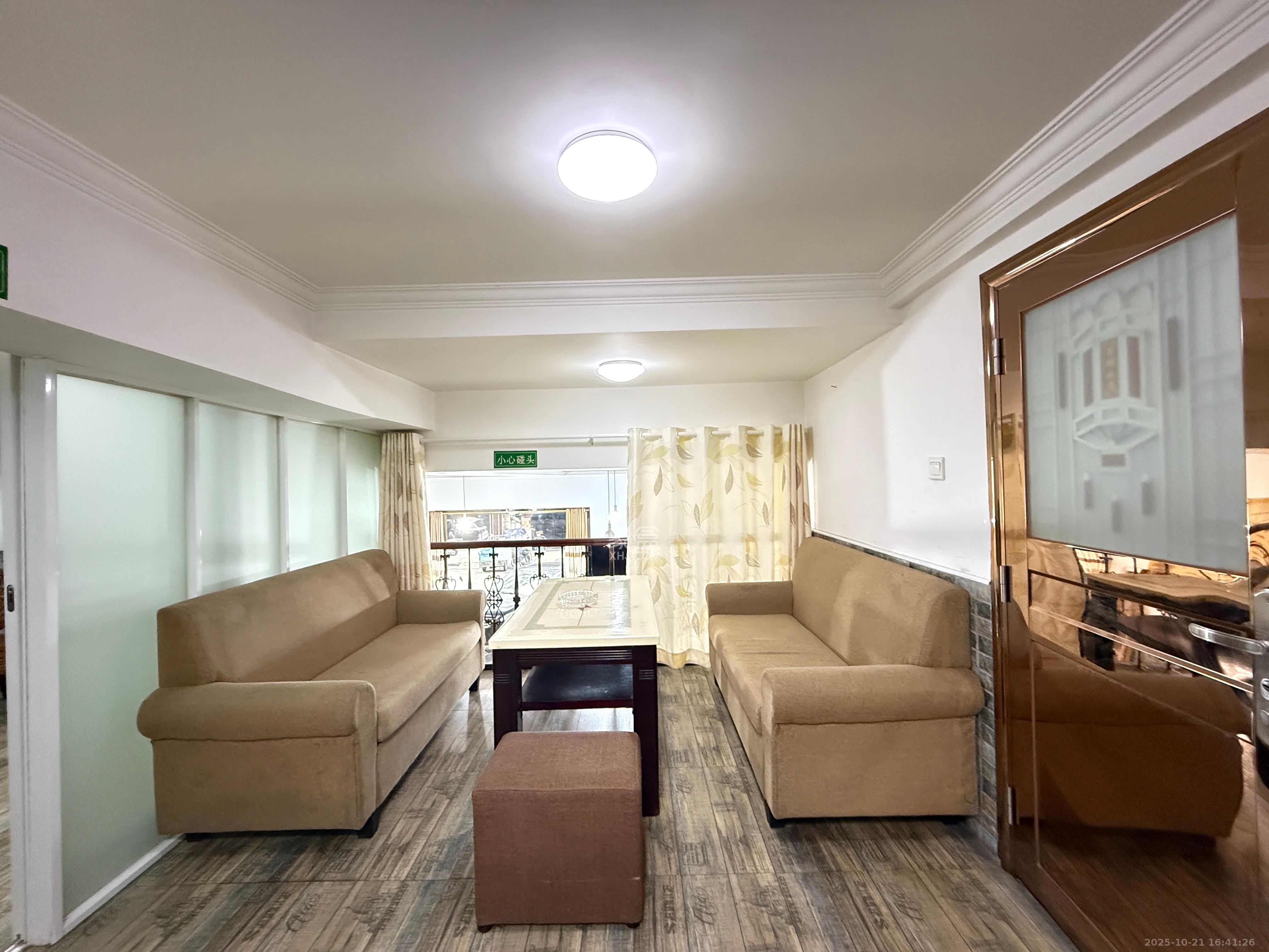 松雅安置小区 1室1厅2卫 3000.0元/月 松雅安置小区 1室1厅2卫 3000.0元/月室内图