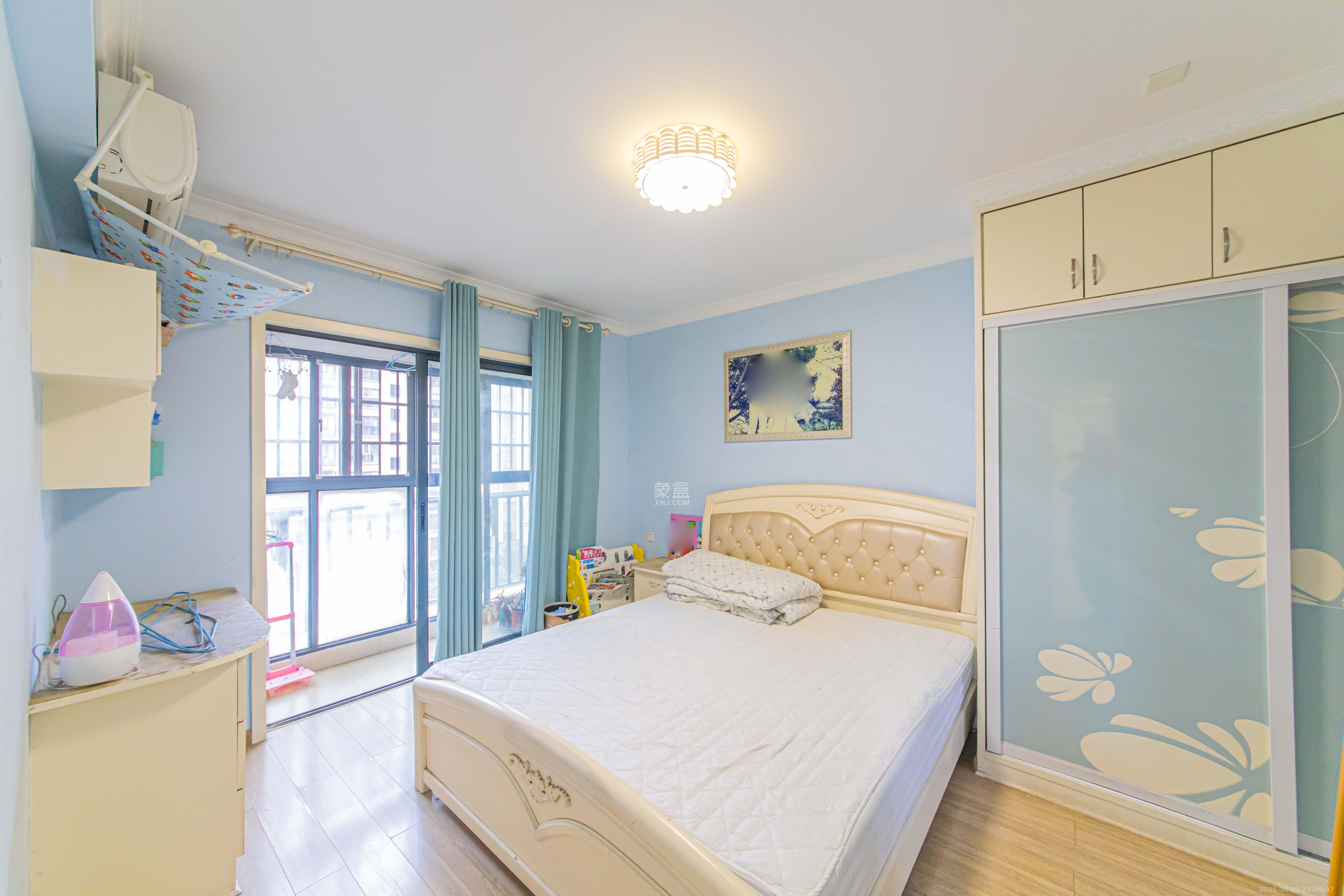 中建芙蓉嘉苑  3室2厅2卫    118.0万卧室