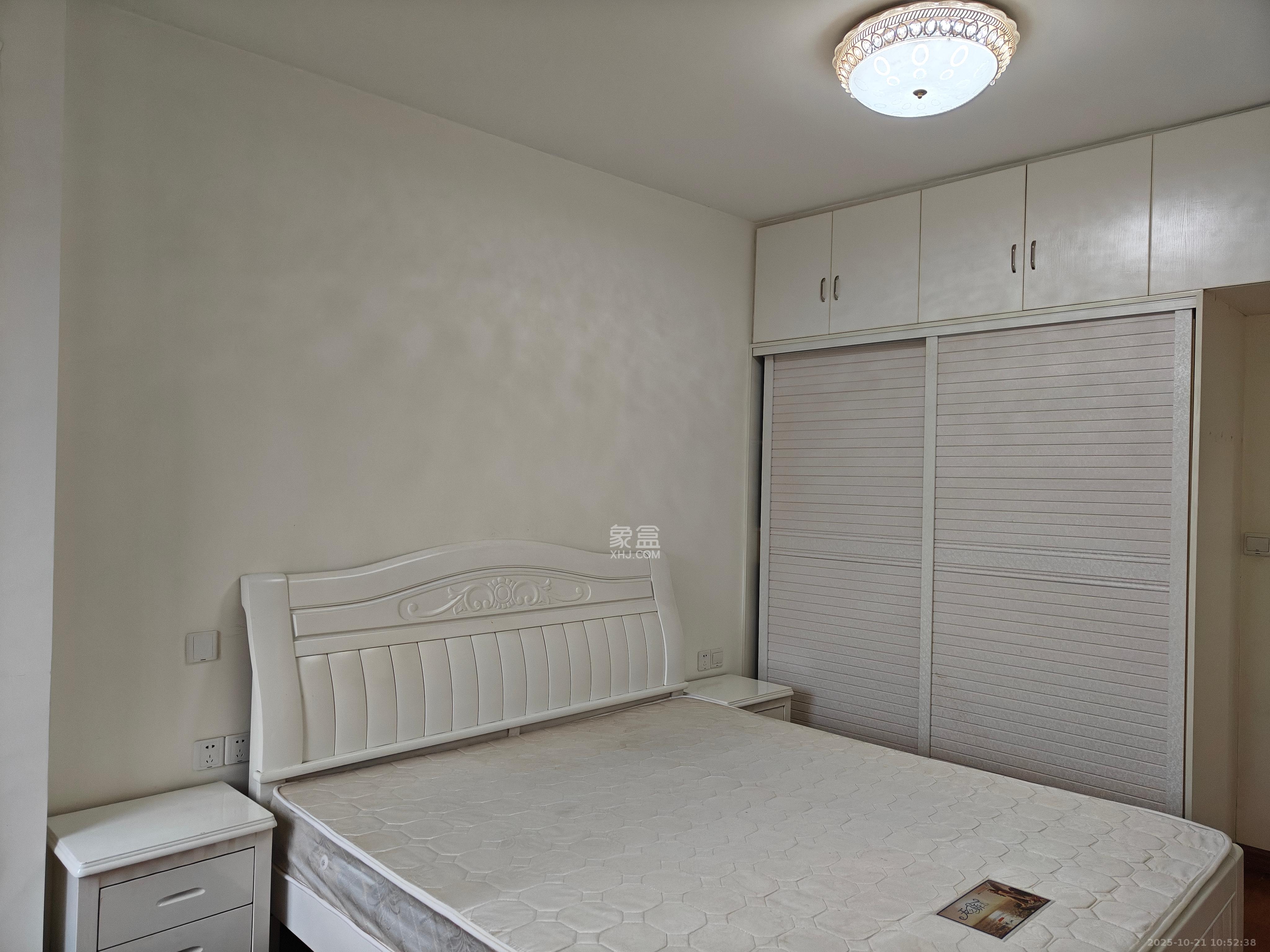 中国铁建梅溪青秀一期  2室2厅1卫    2000.0元/月室内图