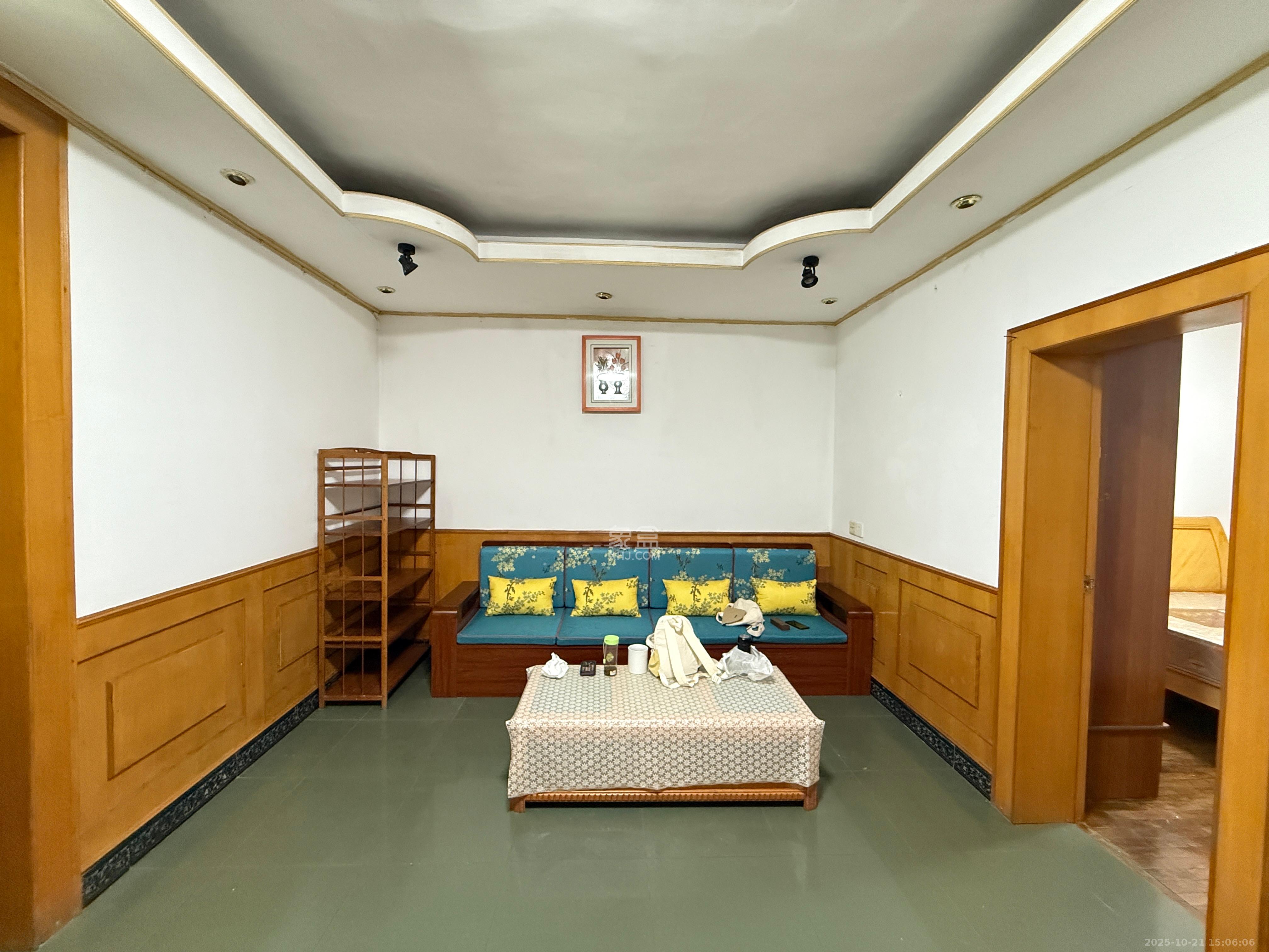 湖南省第六工程公司宿舍（扫把塘）  2室1厅1卫    1700.0元/月