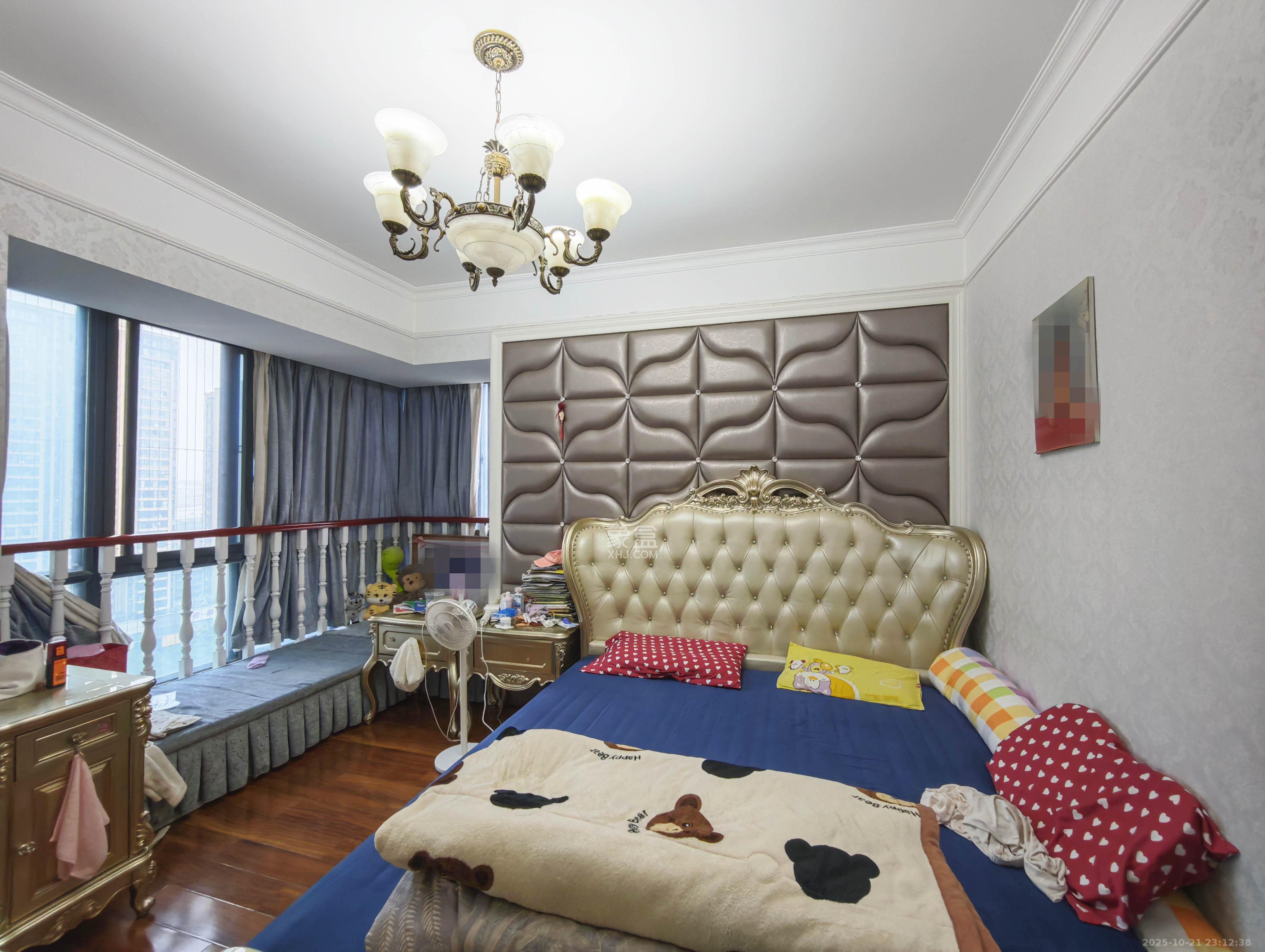 碧桂园南城首府（东宸林海）  4室2厅1卫    103.8万卧室