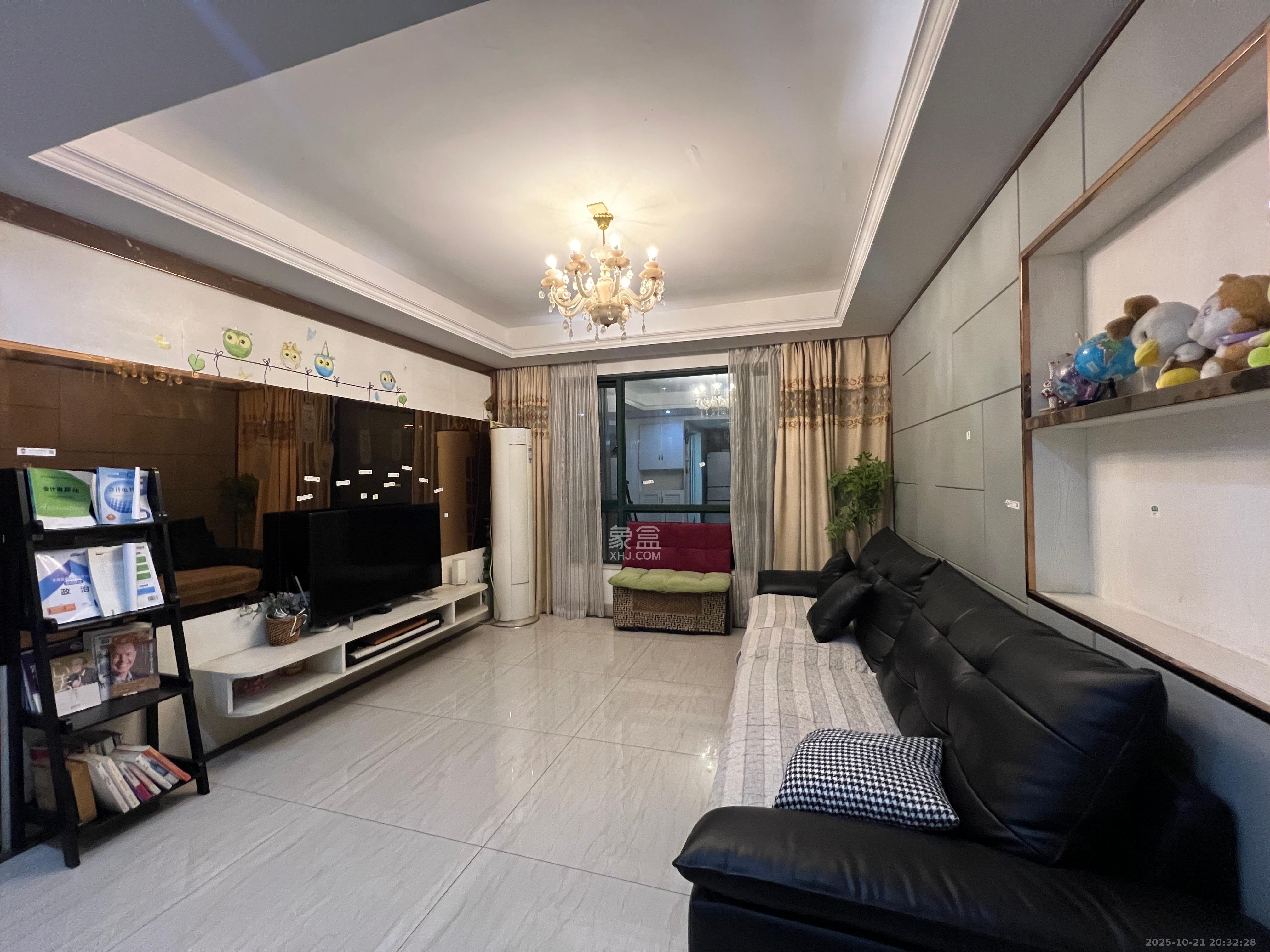 维一星城原山苑  4室2厅2卫    2450.0元/月 维一星城原山苑  4室2厅2卫    2450.0元/月室内图