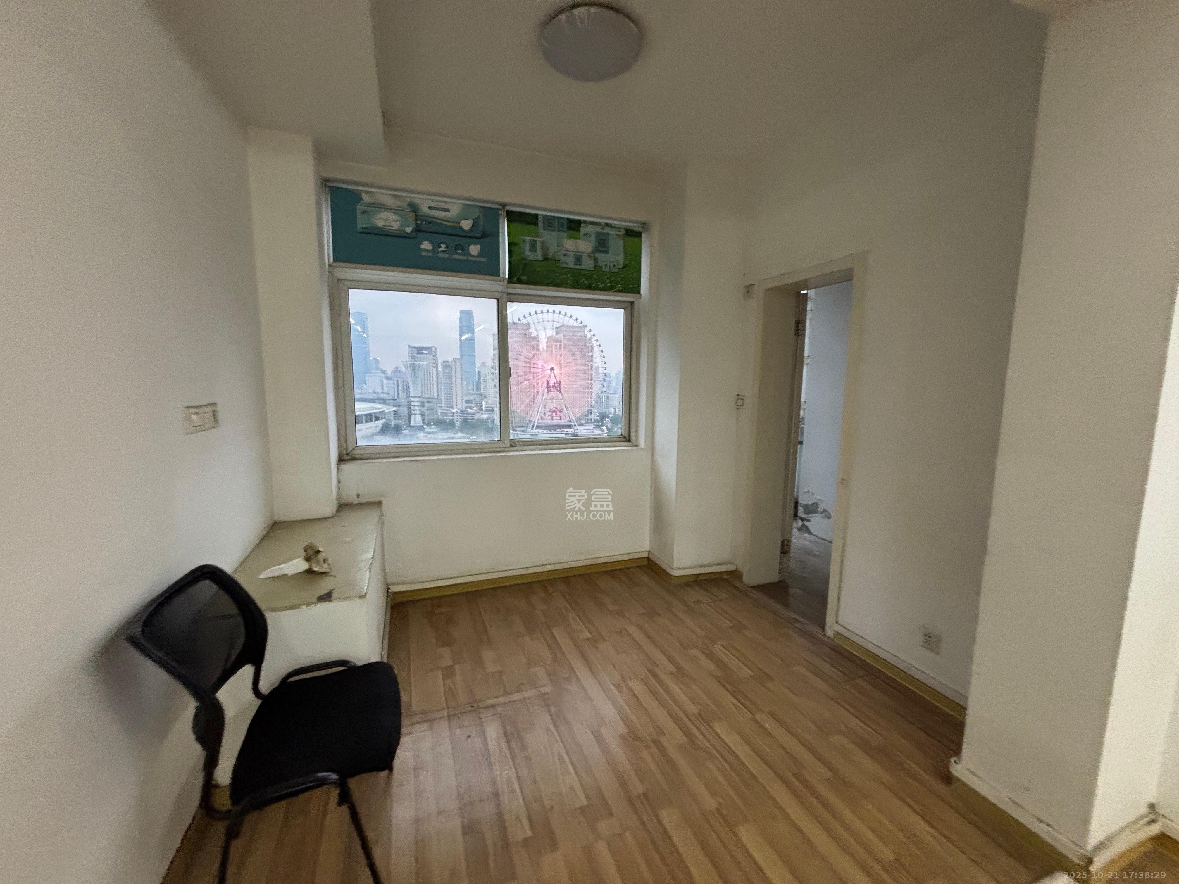 新世纪花苑  4室21厅2卫    5600.0元/月室内图