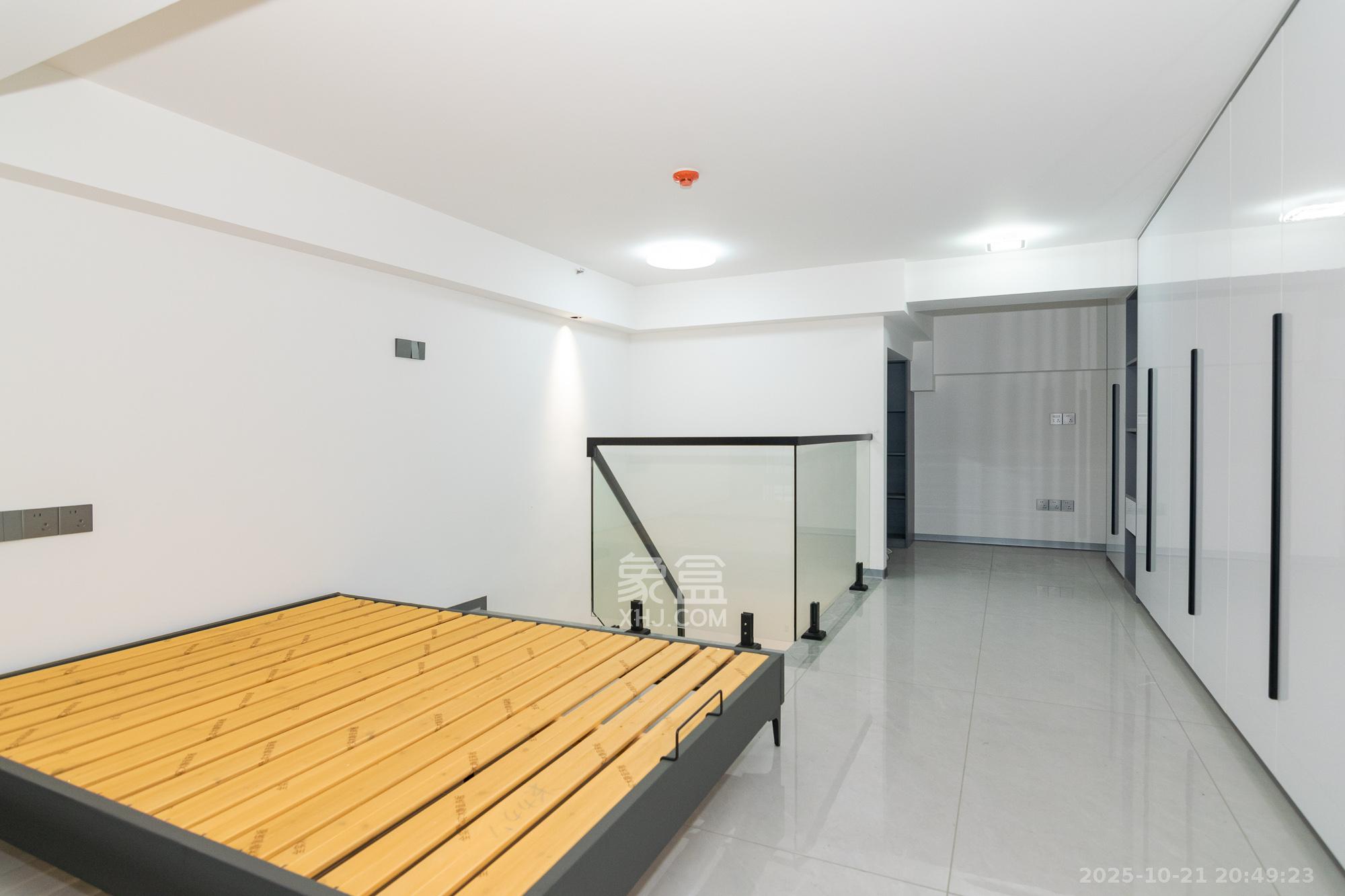 才子城 1室1厅1卫 25.0万 才子城 1室1厅1卫 25.0万卧室