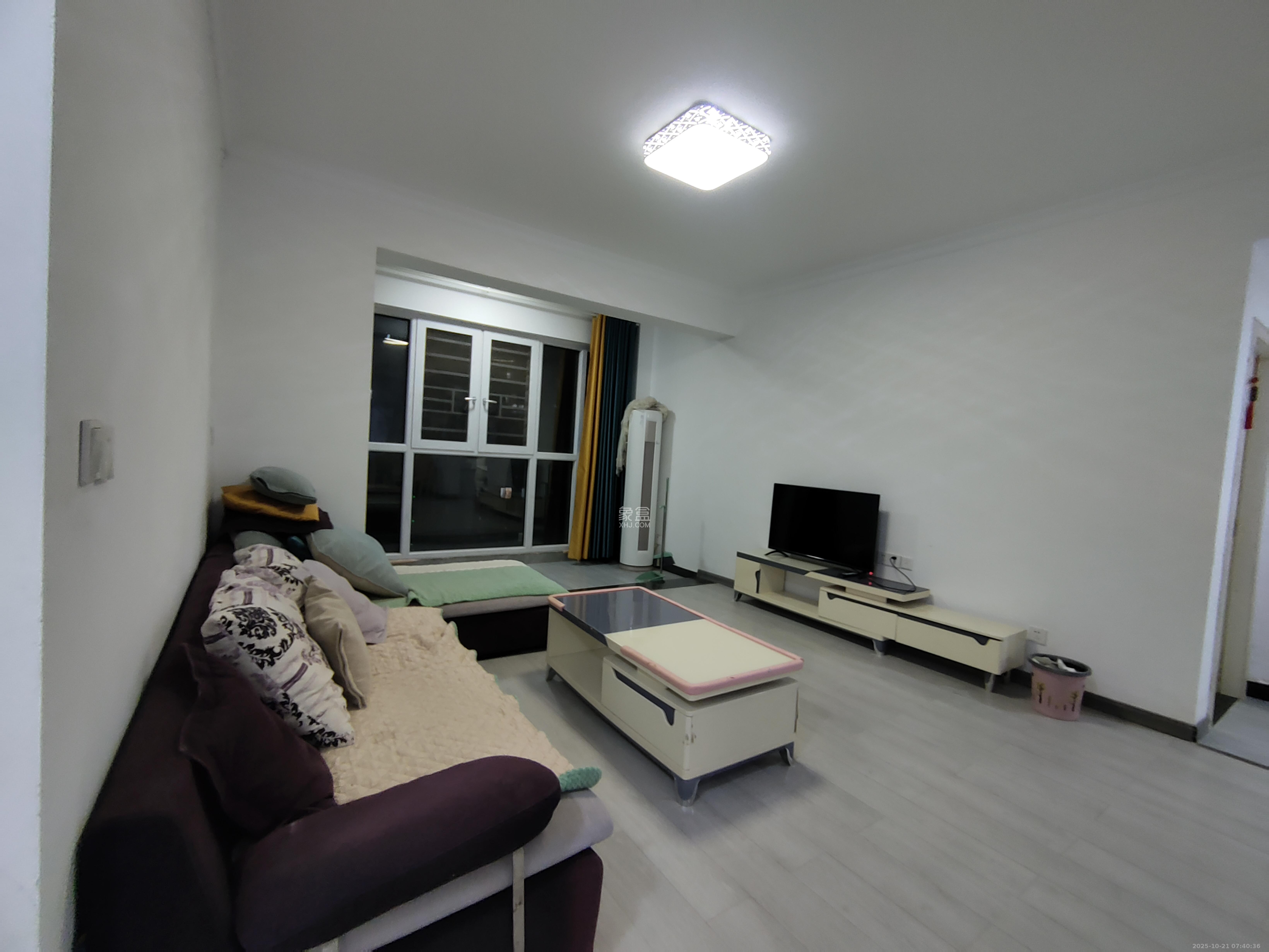 澳海月亮湾  3室2厅2卫    1800.0元/月 澳海月亮湾  3室2厅2卫    1800.0元/月