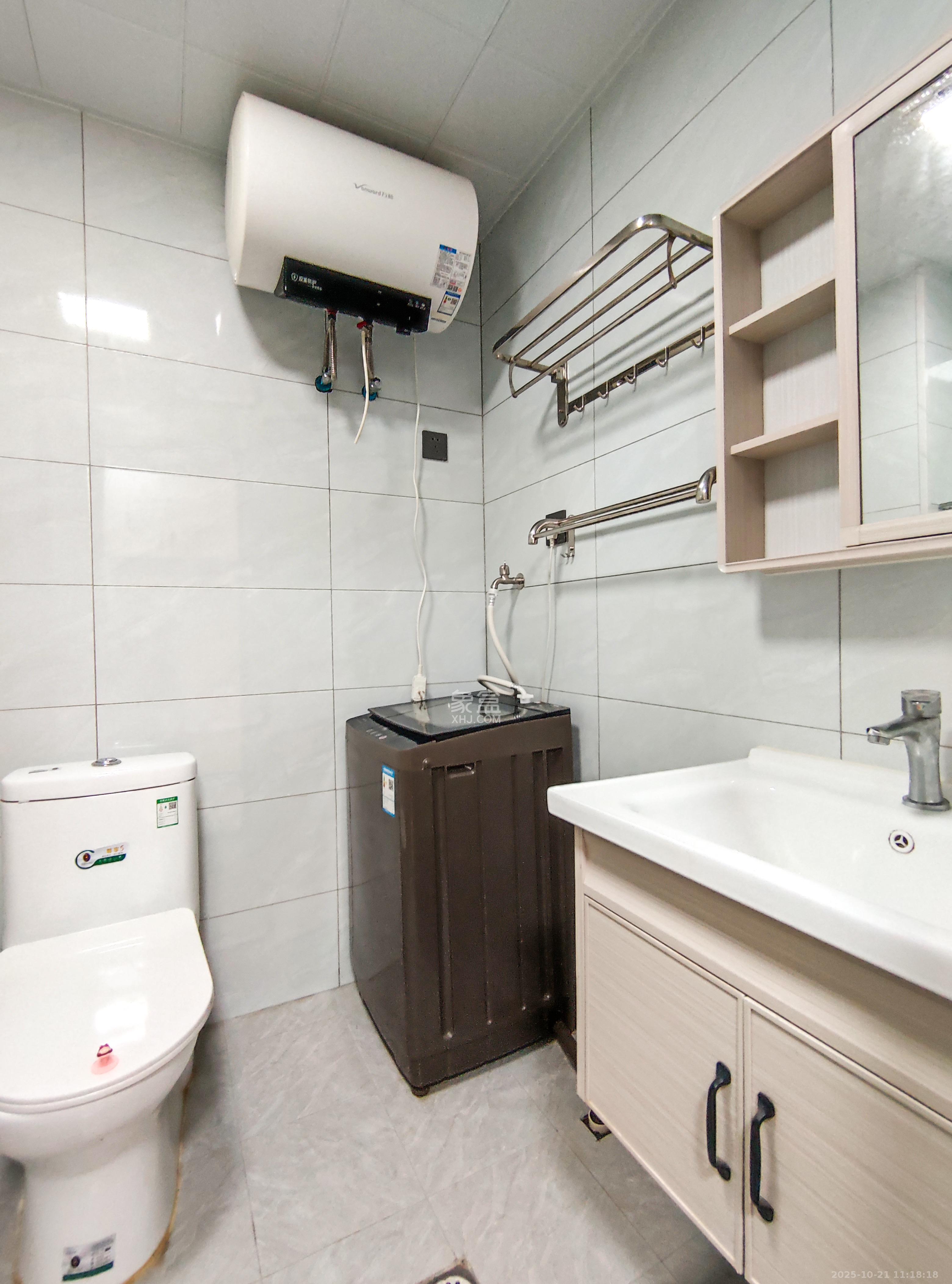 润和国际广场  1室0厅0卫    2400.0元/月 润和国际广场  1室0厅0卫    2400.0元/月室内图