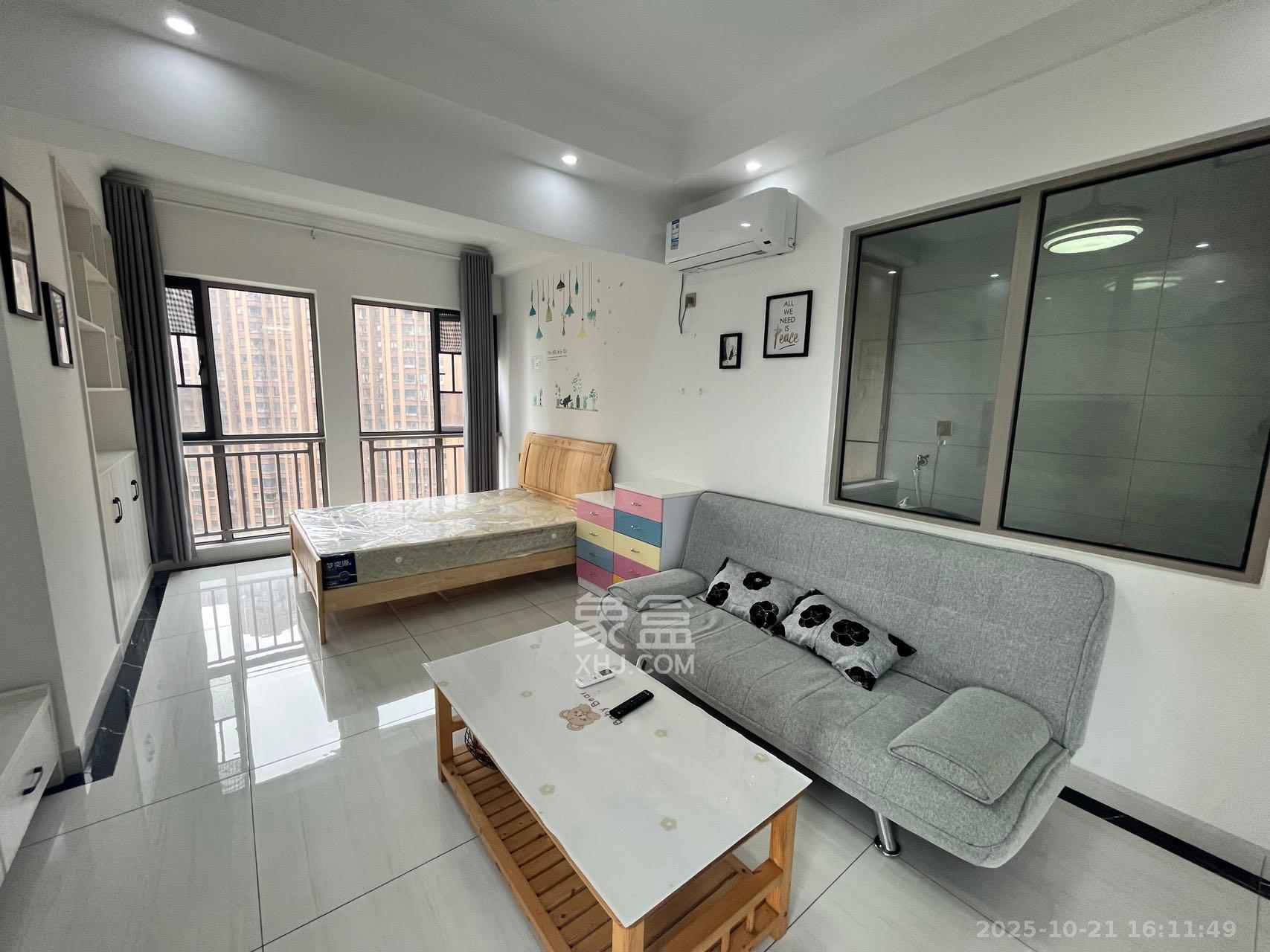 新天地步步高 1室1厅1卫 1300.0元/月 新天地步步高 1室1厅1卫 1300.0元/月室内图