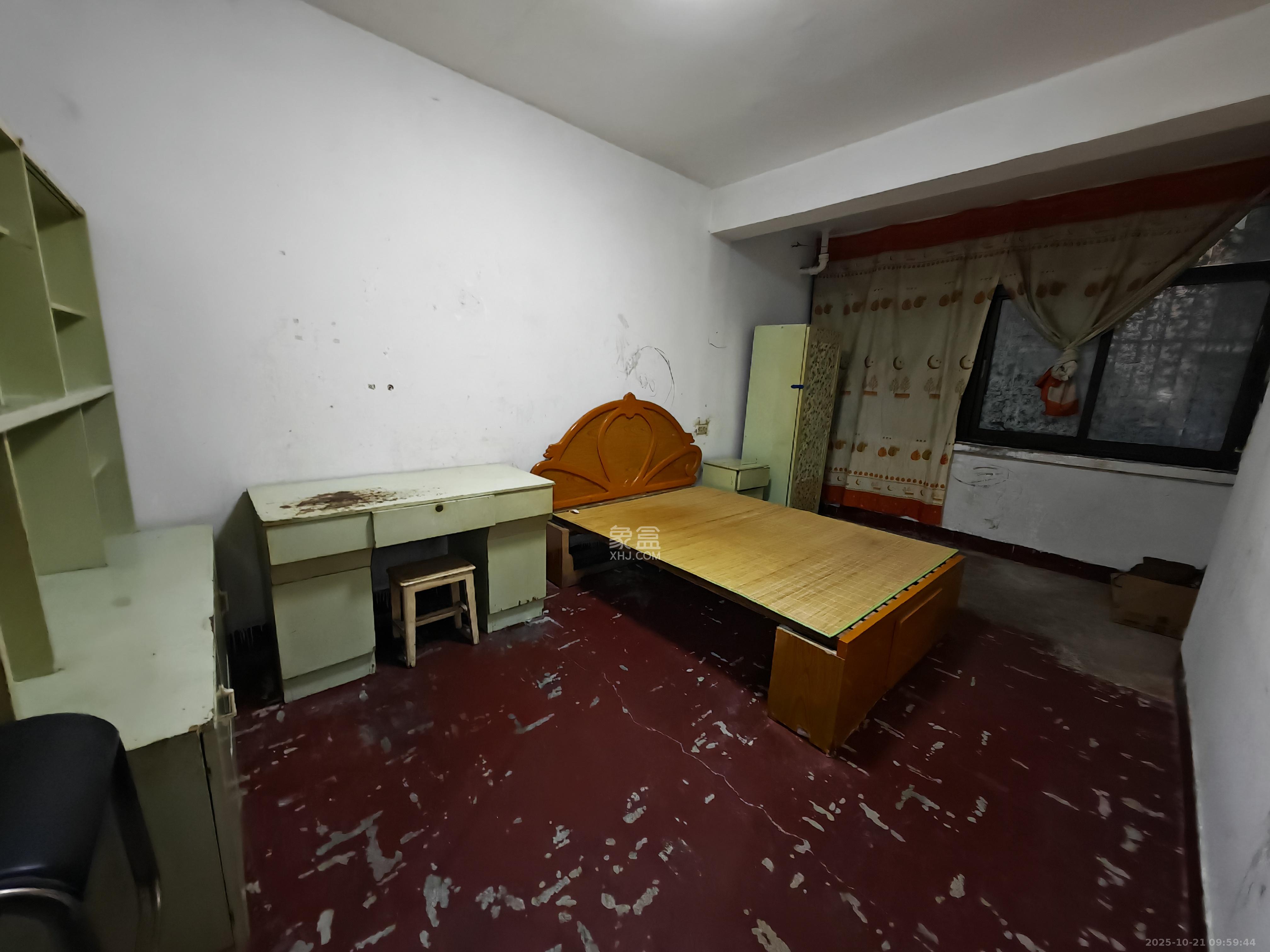 王公塘社区  2室1厅1卫    1400.0元/月室内图