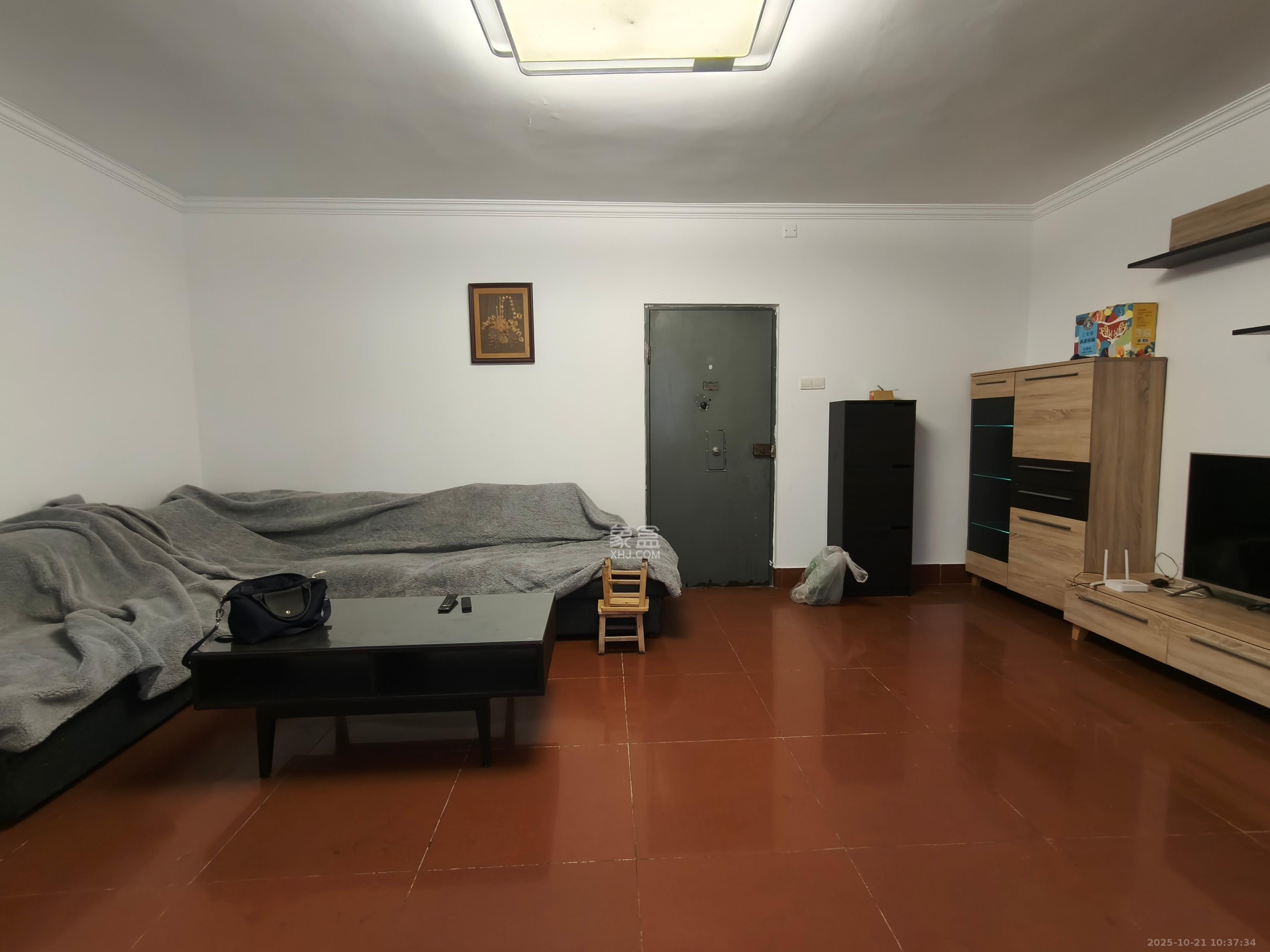 湖南省疾控中心宿舍  2室1厅1卫    2500.0元/月 湖南省疾控中心宿舍  2室1厅1卫    2500.0元/月