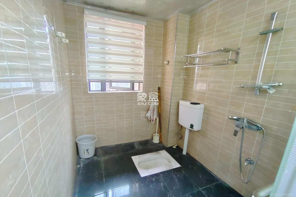 流金岁月-华晨国际 3室2厅1卫 1700.0元/月 流金岁月-华晨国际 3室2厅1卫 1700.0元/月室内图