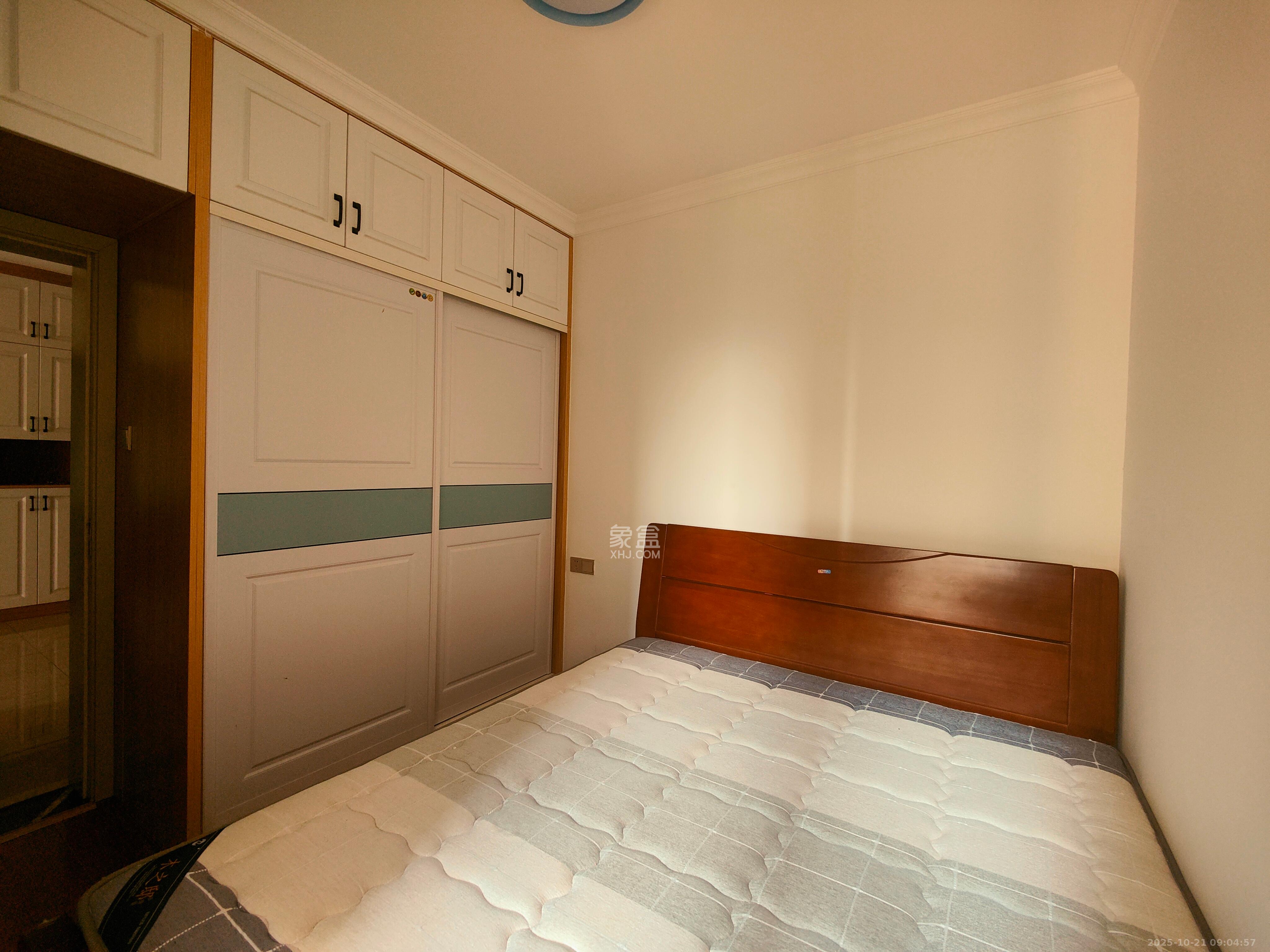 金地格林公馆  3室2厅1卫    2800.0元/月 金地格林公馆  3室2厅1卫    2800.0元/月室内图