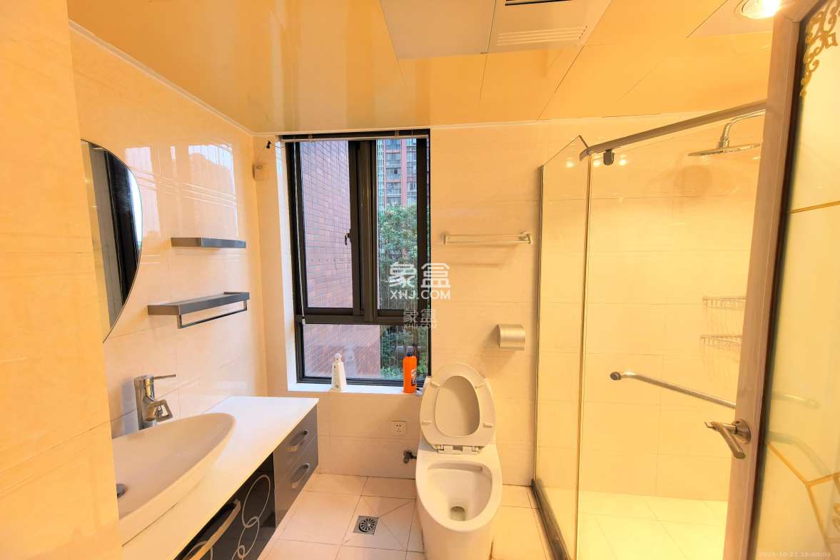 华润凤凰城二期  4室2厅2卫    3600.0元/月 华润凤凰城二期  4室2厅2卫    3600.0元/月室内图