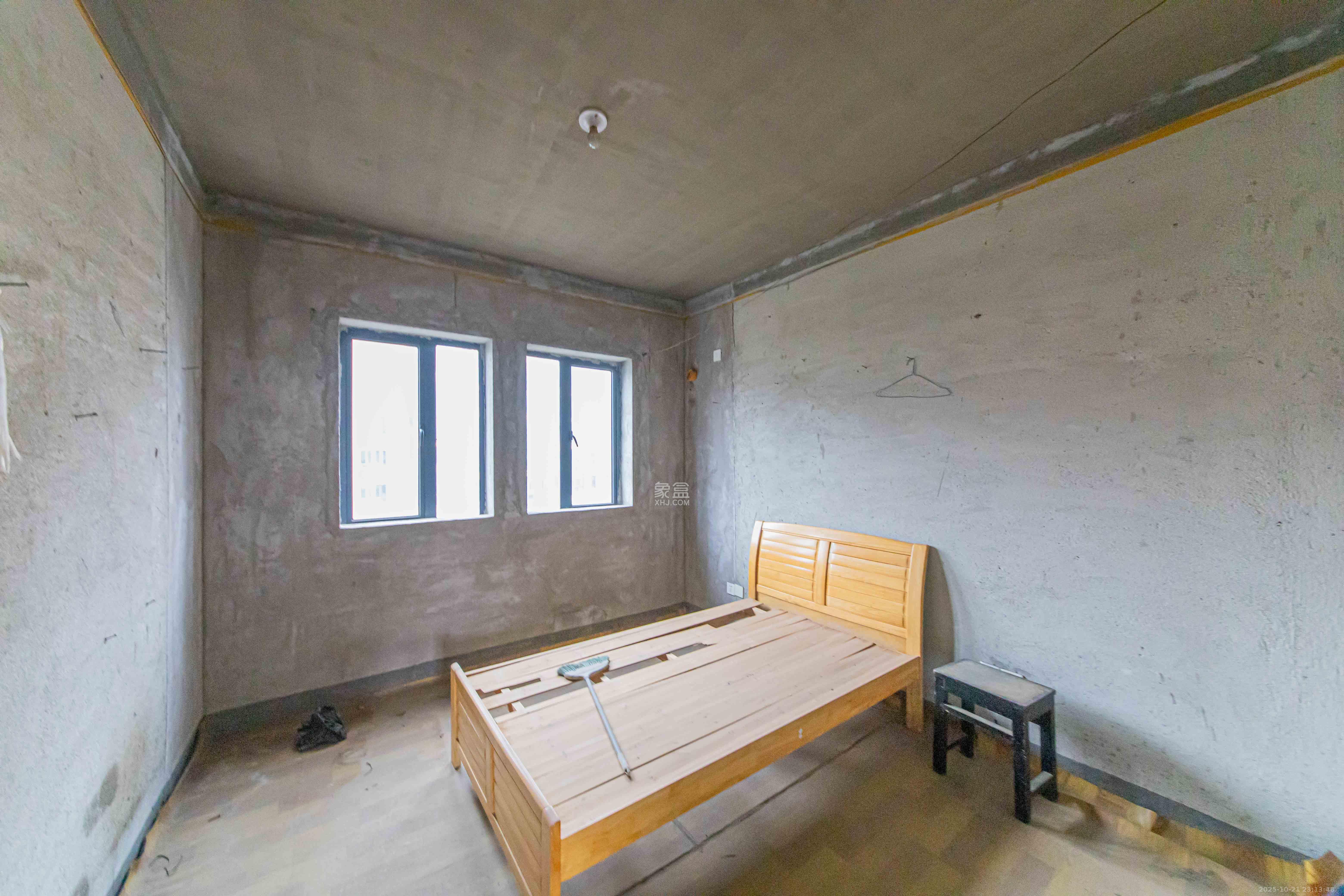 鑫远尚玺苑 4室2厅2卫 230.0万 鑫远尚玺苑 4室2厅2卫 230.0万卧室