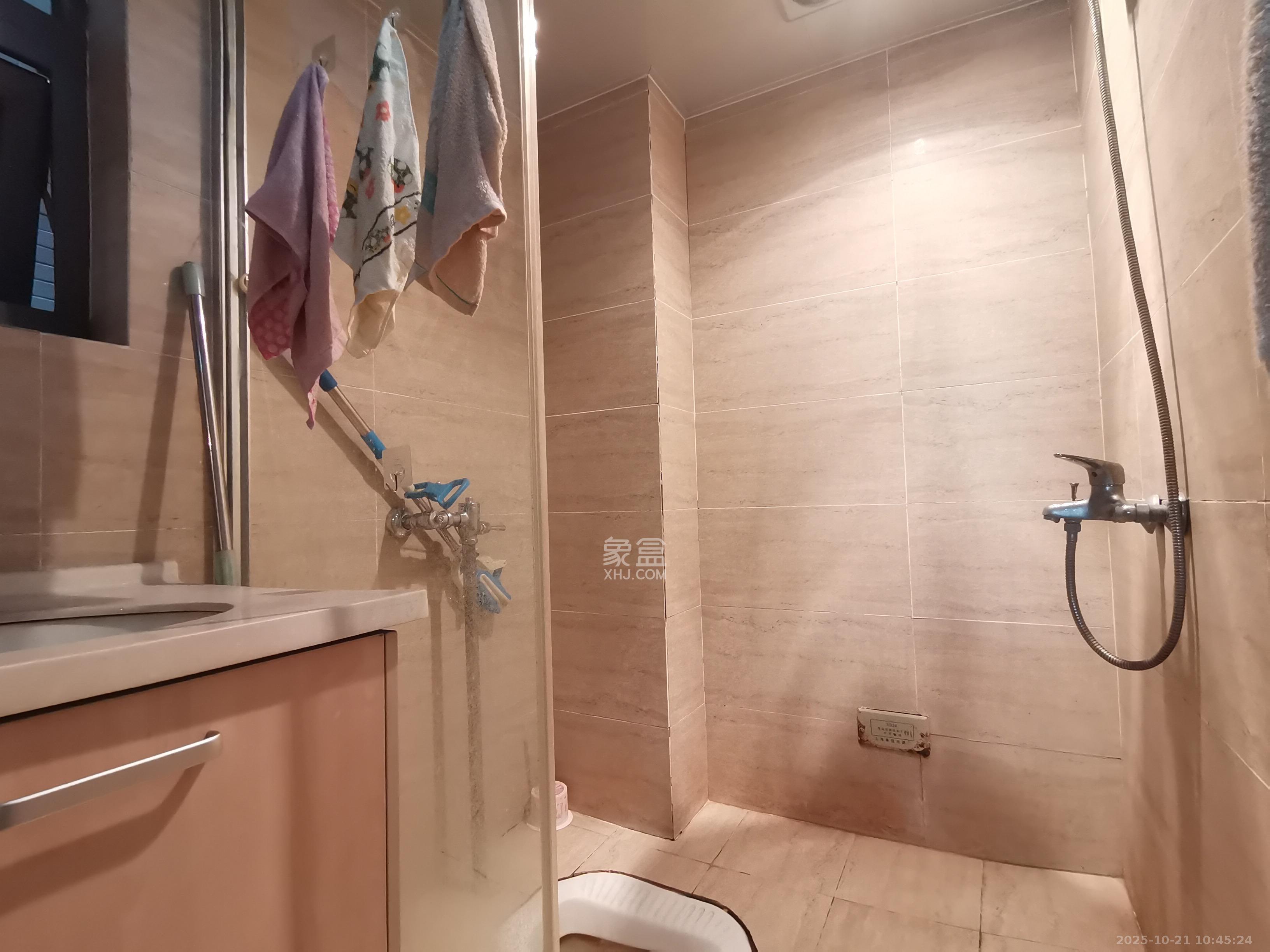 佳天瑞宁花园  1室1厅1卫    1800.0元/月 佳天瑞宁花园  1室1厅1卫    1800.0元/月室内图