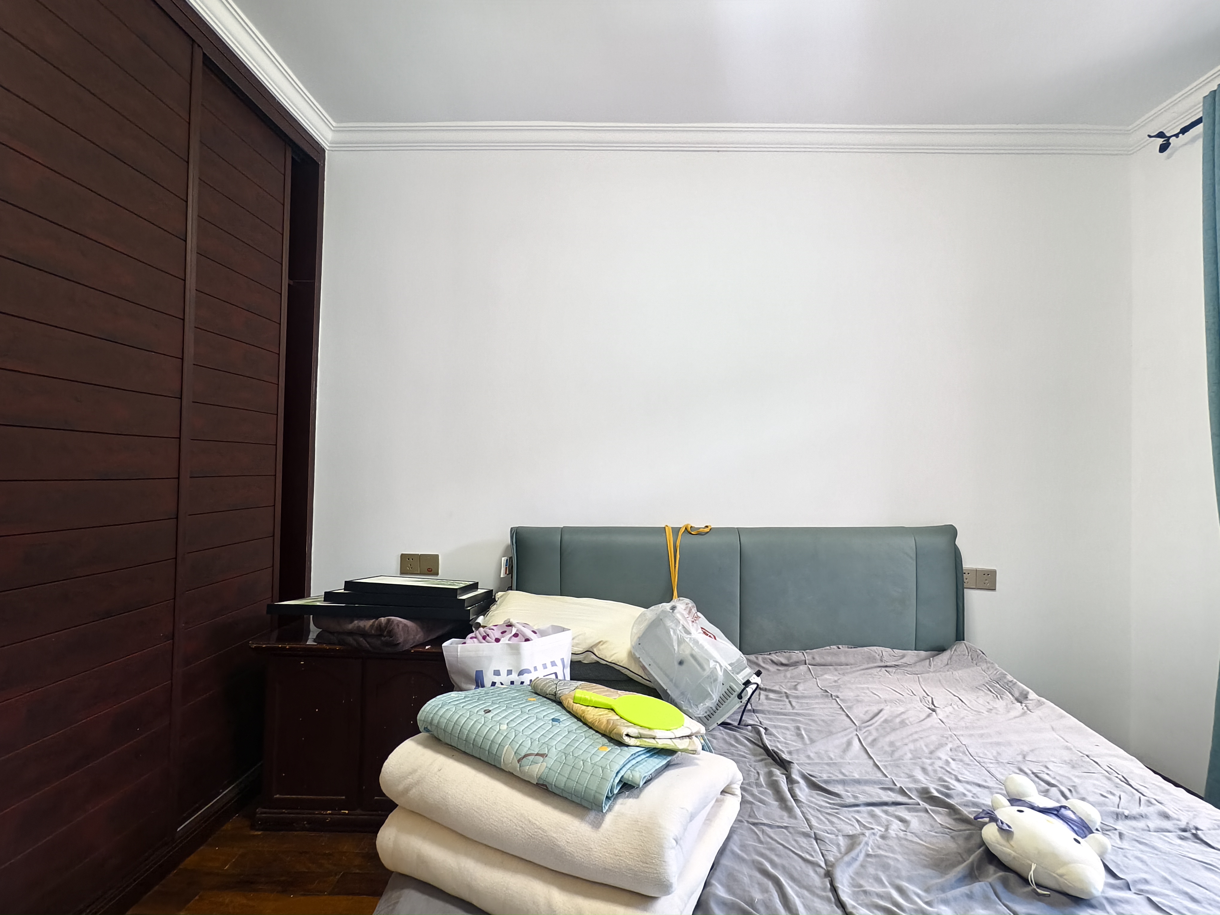 区检察院宿舍  3室2厅1卫    55.8万客厅