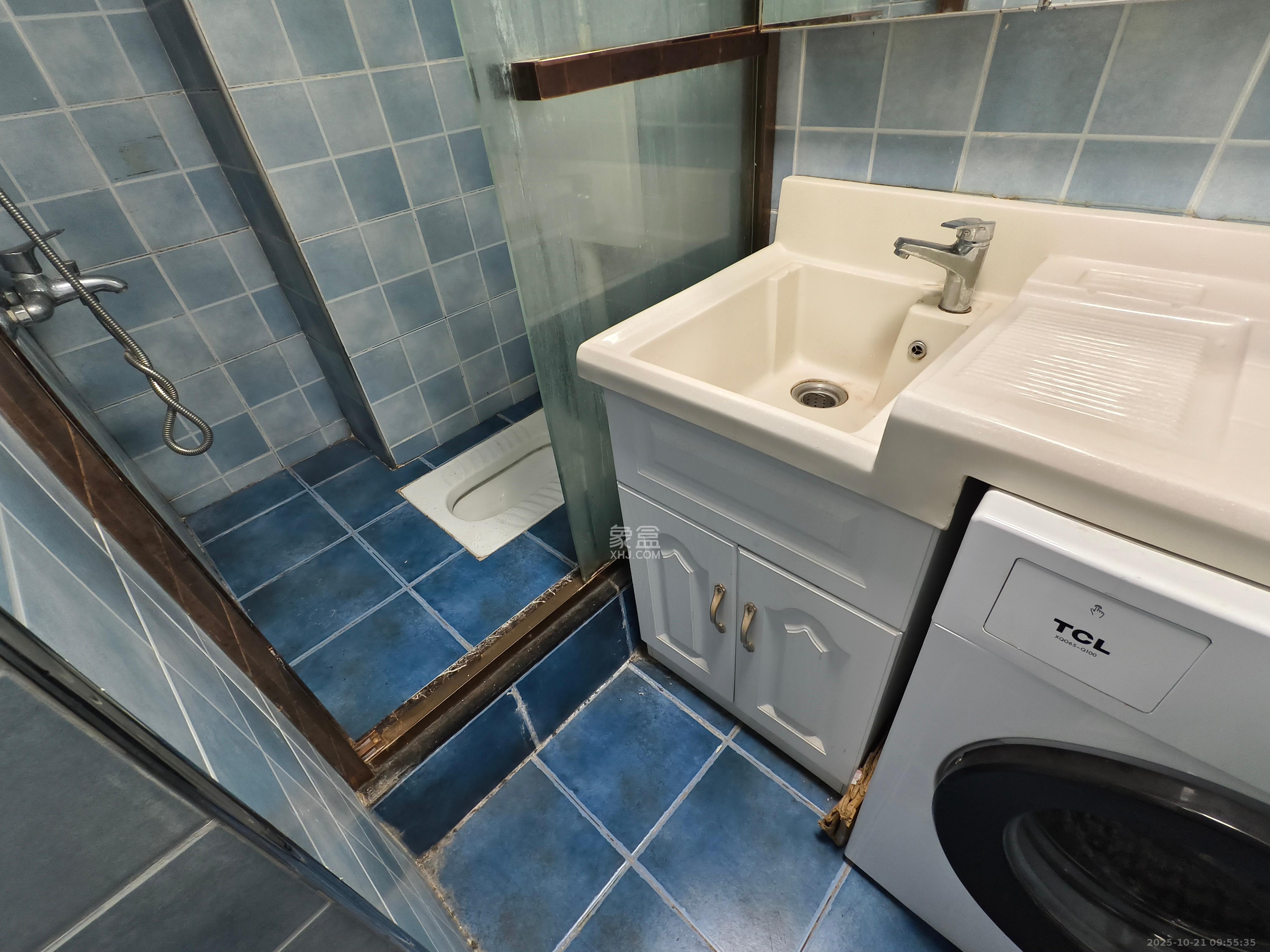 东怡外国（南湖一号)  1室1厅1卫    1800.0元/月室内图