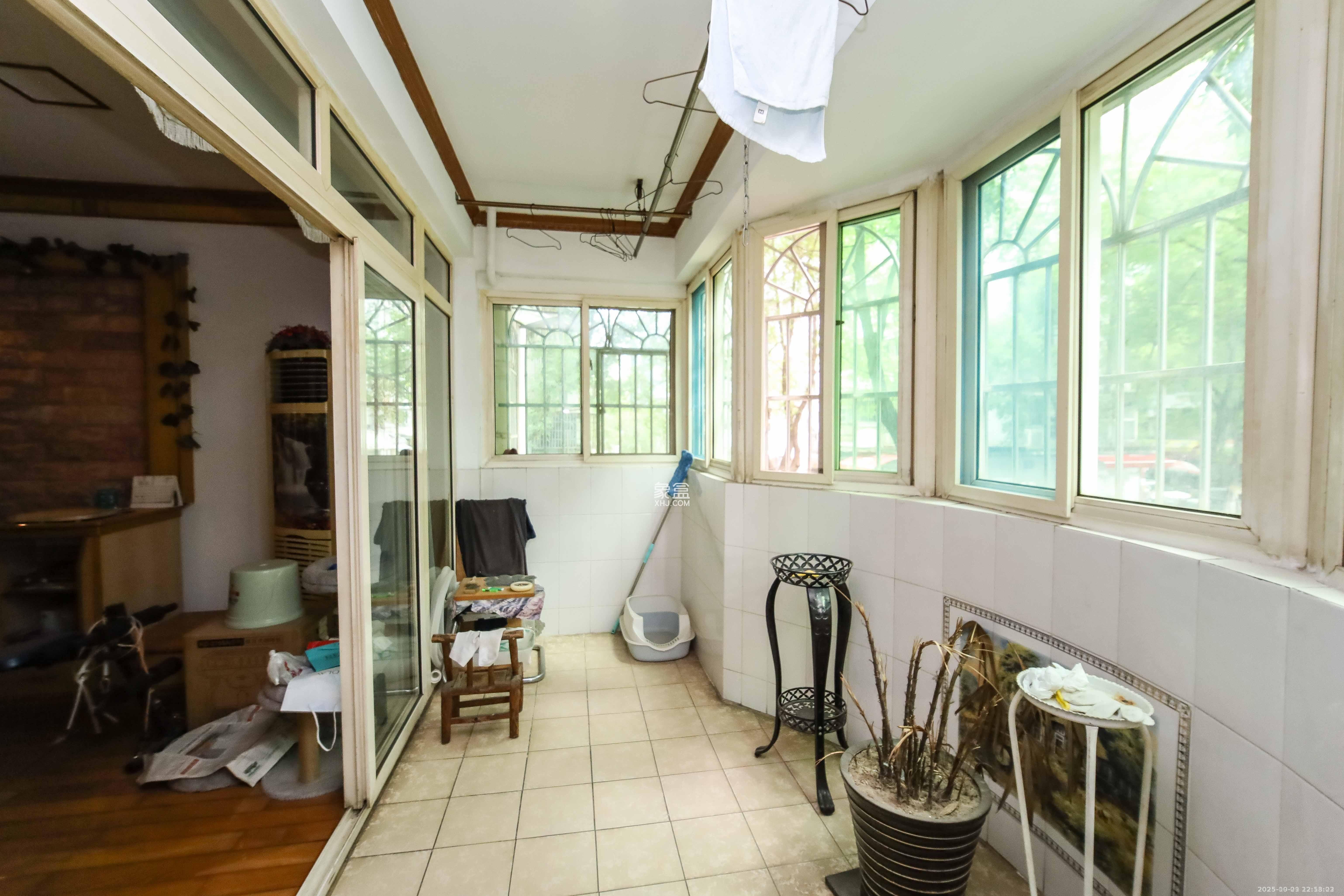 德政园  3室2厅1卫    2200.0元/月室内图