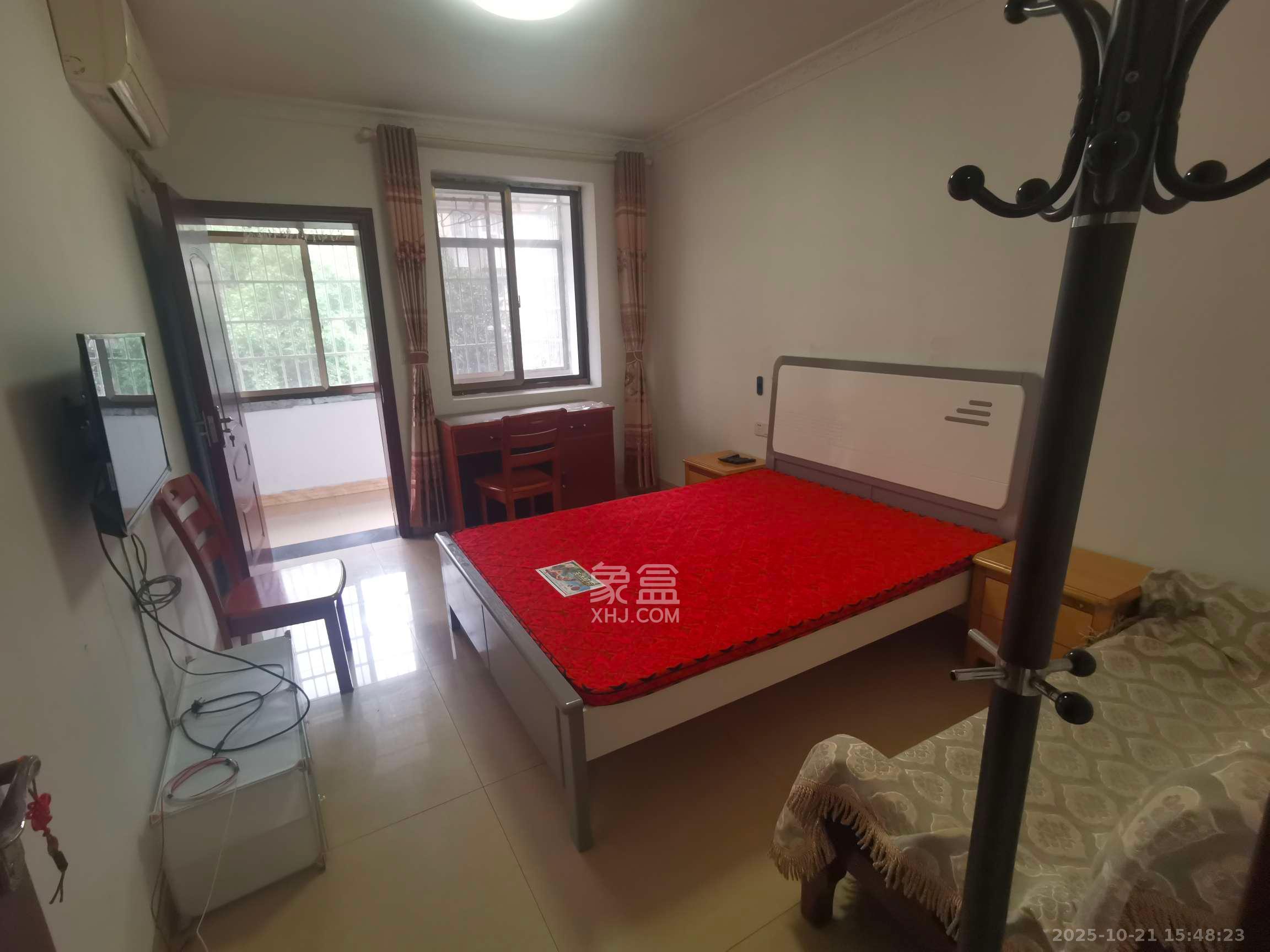 红旗区三片  2室1厅1卫    1400.0元/月 红旗区三片  2室1厅1卫    1400.0元/月