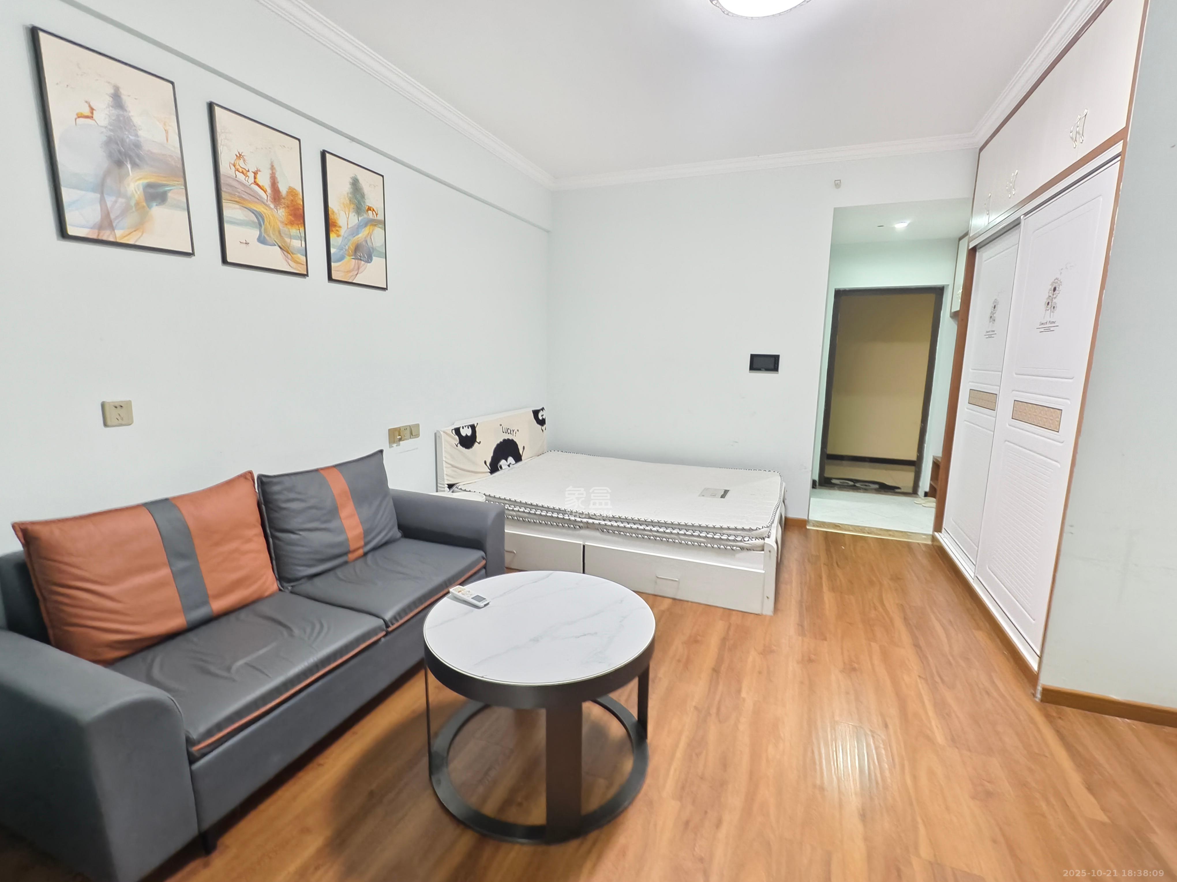 未来漫城  1室1厅1卫    1500.0元/月