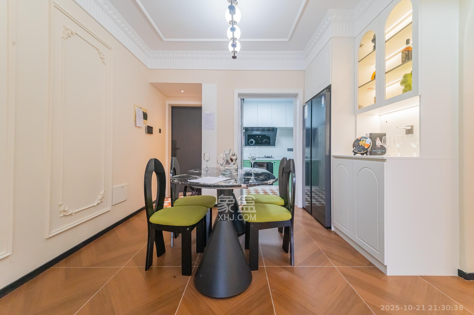 方略城市广场 3室2厅1卫 76.8万 方略城市广场 3室2厅1卫 76.8万客厅