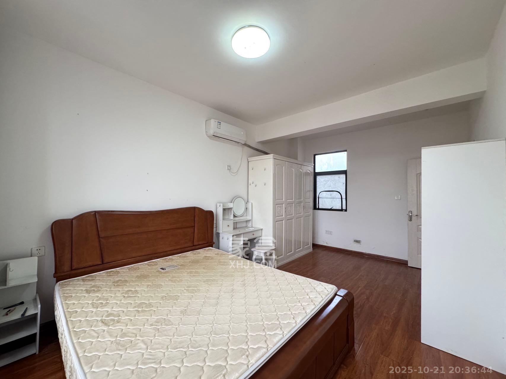 奥林匹克花园贡院三期  1室0厅0卫    1900.0元/月 奥林匹克花园贡院三期  1室0厅0卫    1900.0元/月室内图