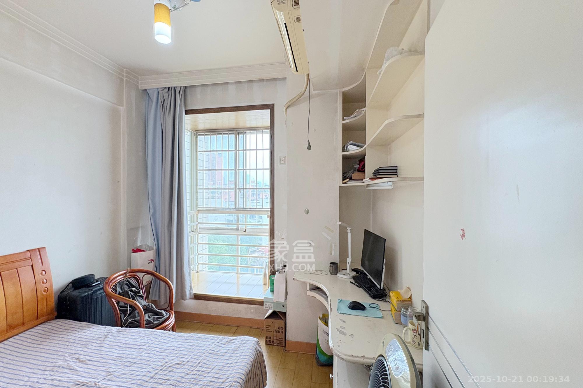 都市先锋 2室2厅1卫 67.0万 都市先锋 2室2厅1卫 67.0万其他