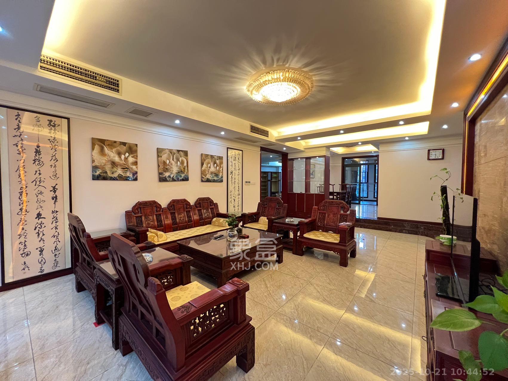 中隆国际御玺  5室2厅4卫    9400.0元/月