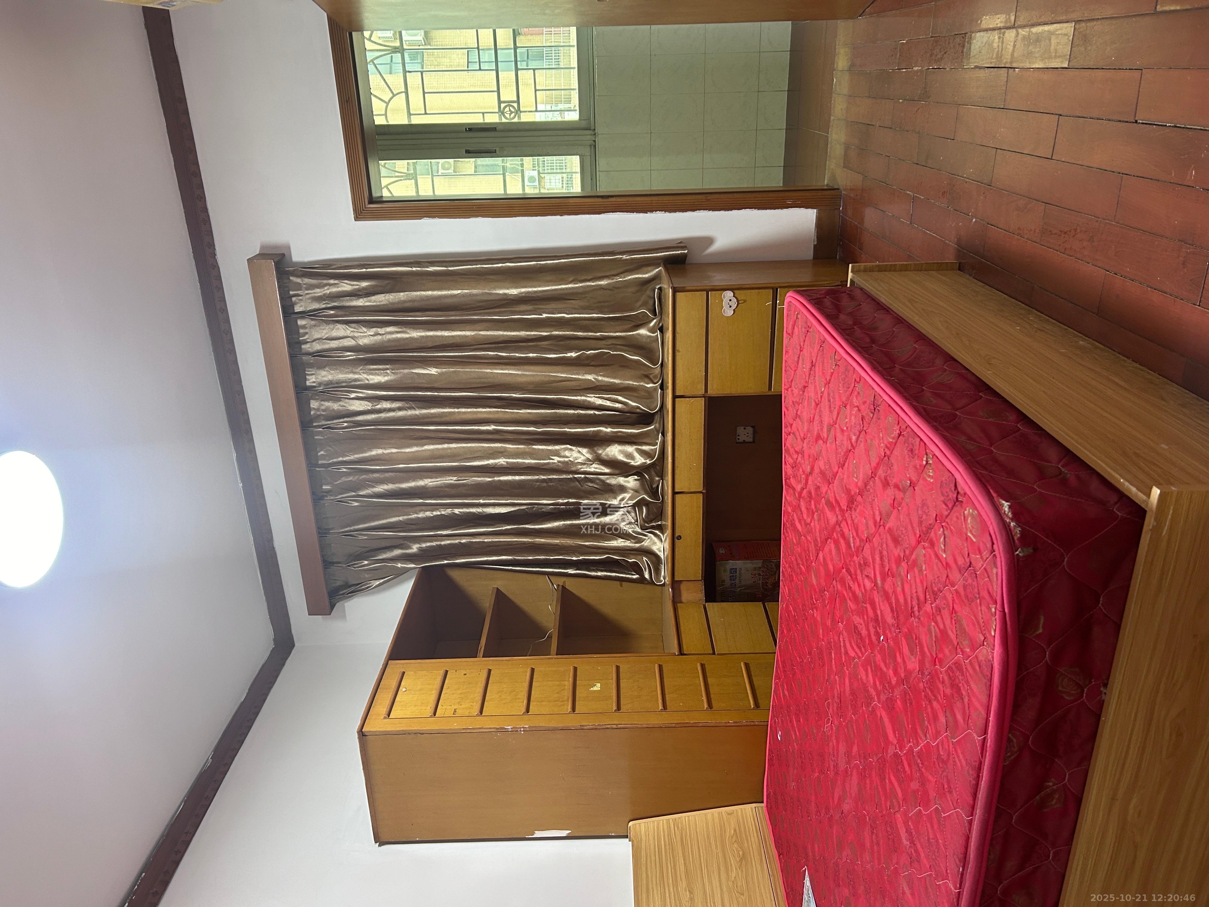 铁四院  2室1厅1卫    1400.0元/月 铁四院  2室1厅1卫    1400.0元/月室内图