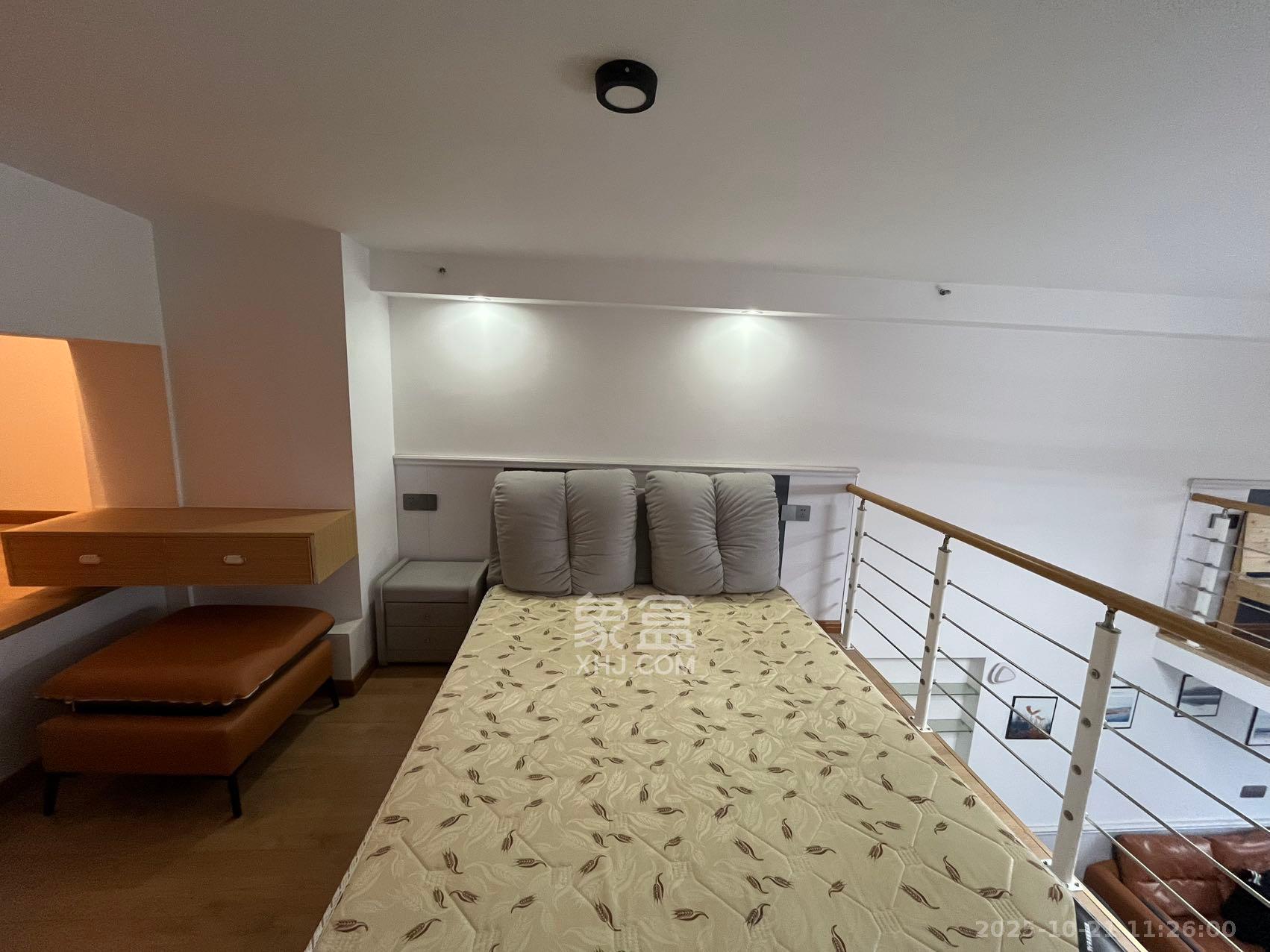 藏珑湖上公馆  2室2厅1卫    2500.0元/月室内图