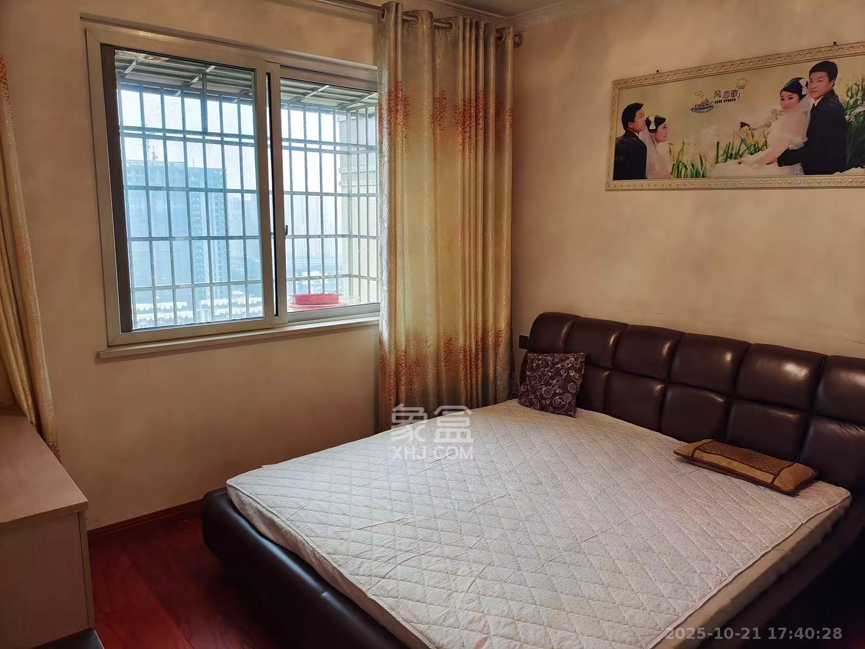 星城新宇颐景苑  3室1厅1卫    2600.0元/月 星城新宇颐景苑  3室1厅1卫    2600.0元/月室内图