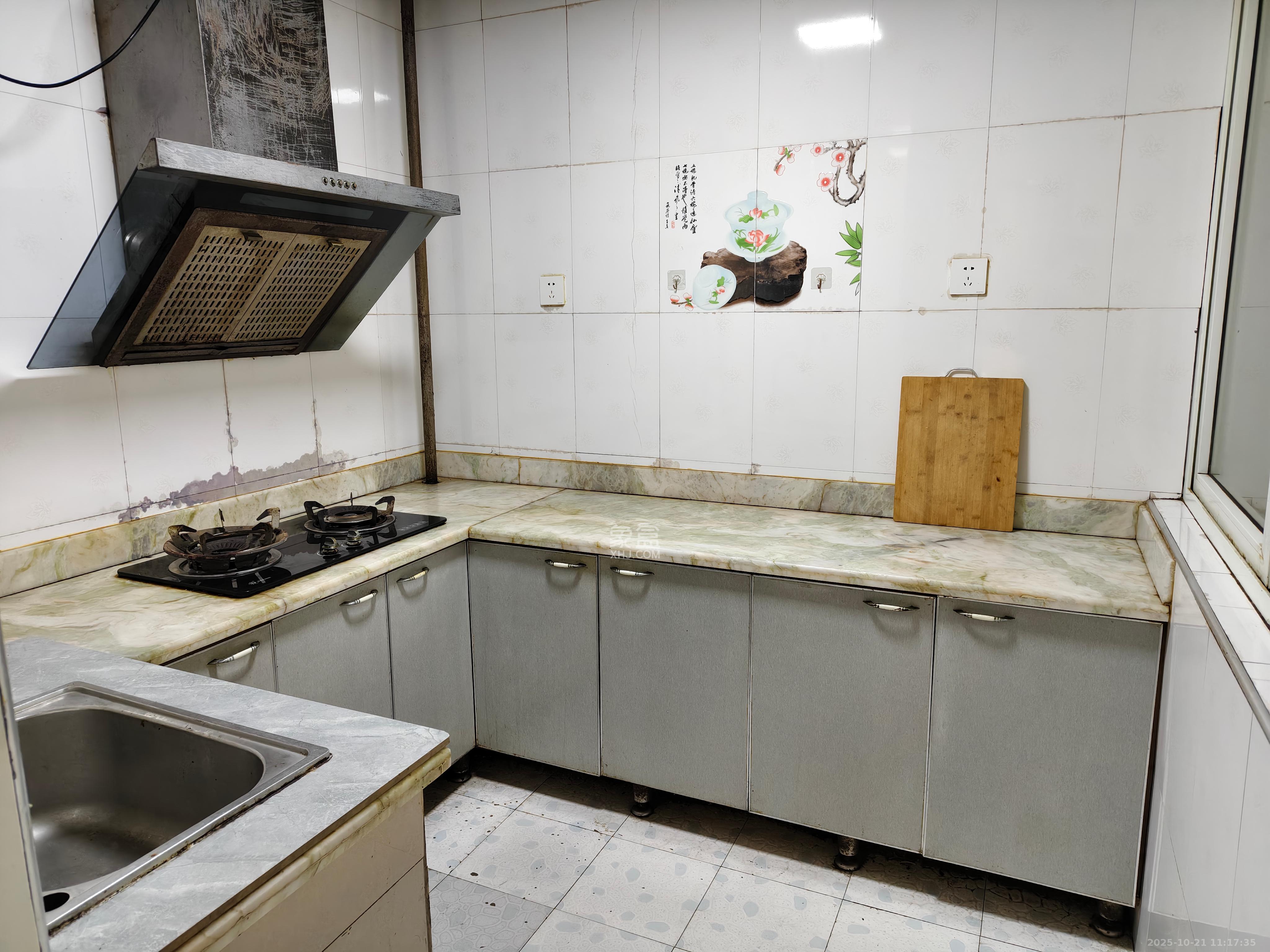 三重星都心  3室2厅2卫    3000.0元/月室内图