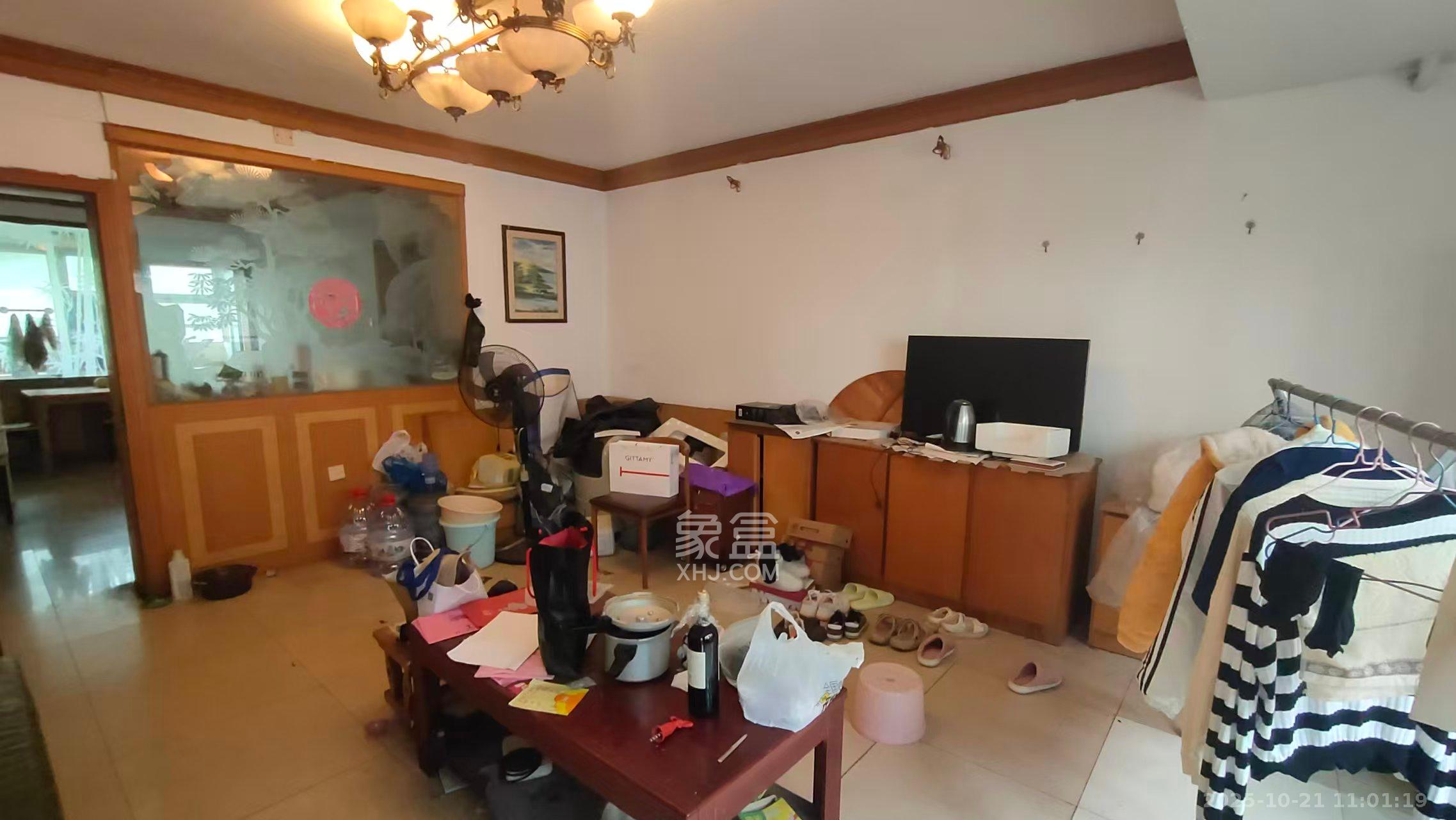 湘计花园  3室1厅1卫    1500.0元/月 湘计花园  3室1厅1卫    1500.0元/月室内图