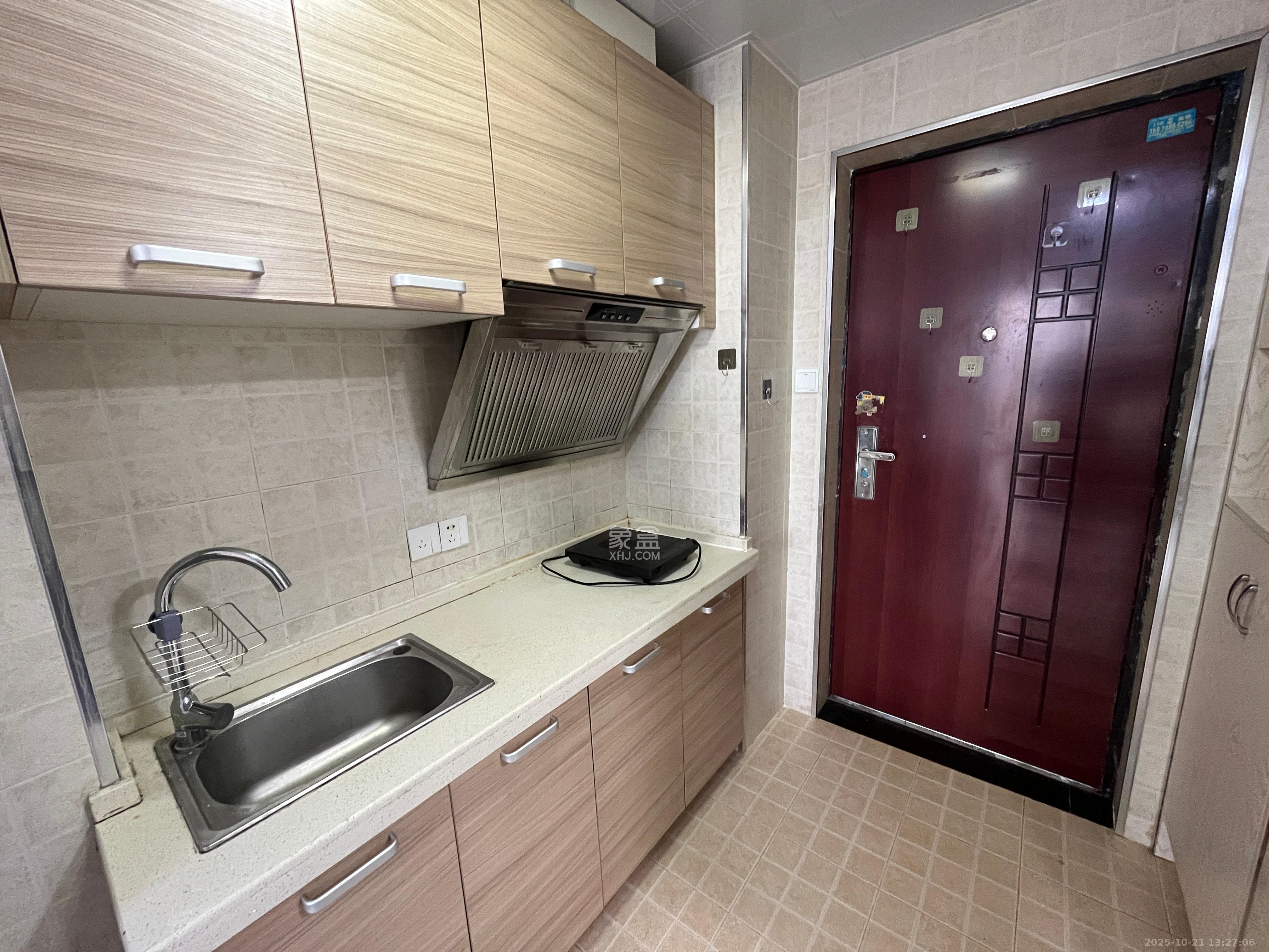 华润五彩城  1室1厅1卫    1300.0元/月 华润五彩城  1室1厅1卫    1300.0元/月室内图