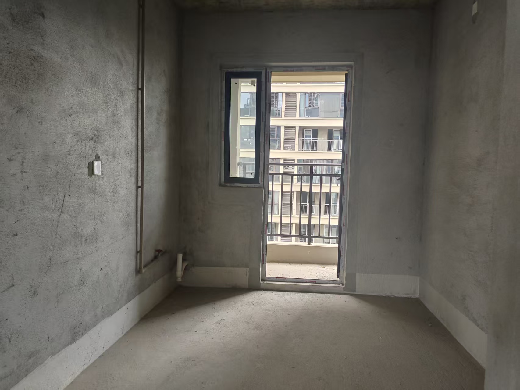 金科集美东方 4室2厅2卫 74.8万 金科集美东方 4室2厅2卫 74.8万室内图