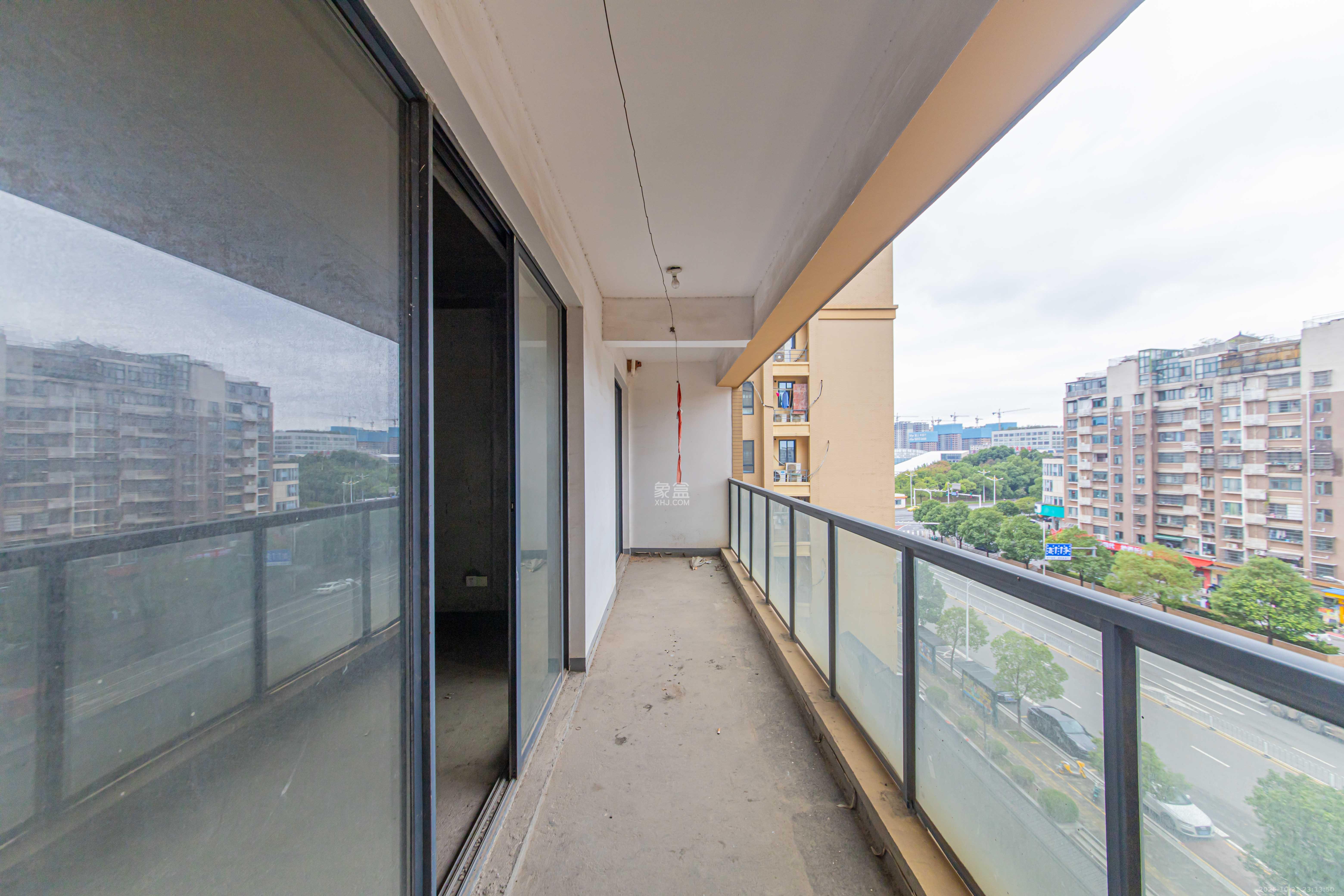 鑫远尚玺苑 4室2厅2卫 230.0万 鑫远尚玺苑 4室2厅2卫 230.0万阳台