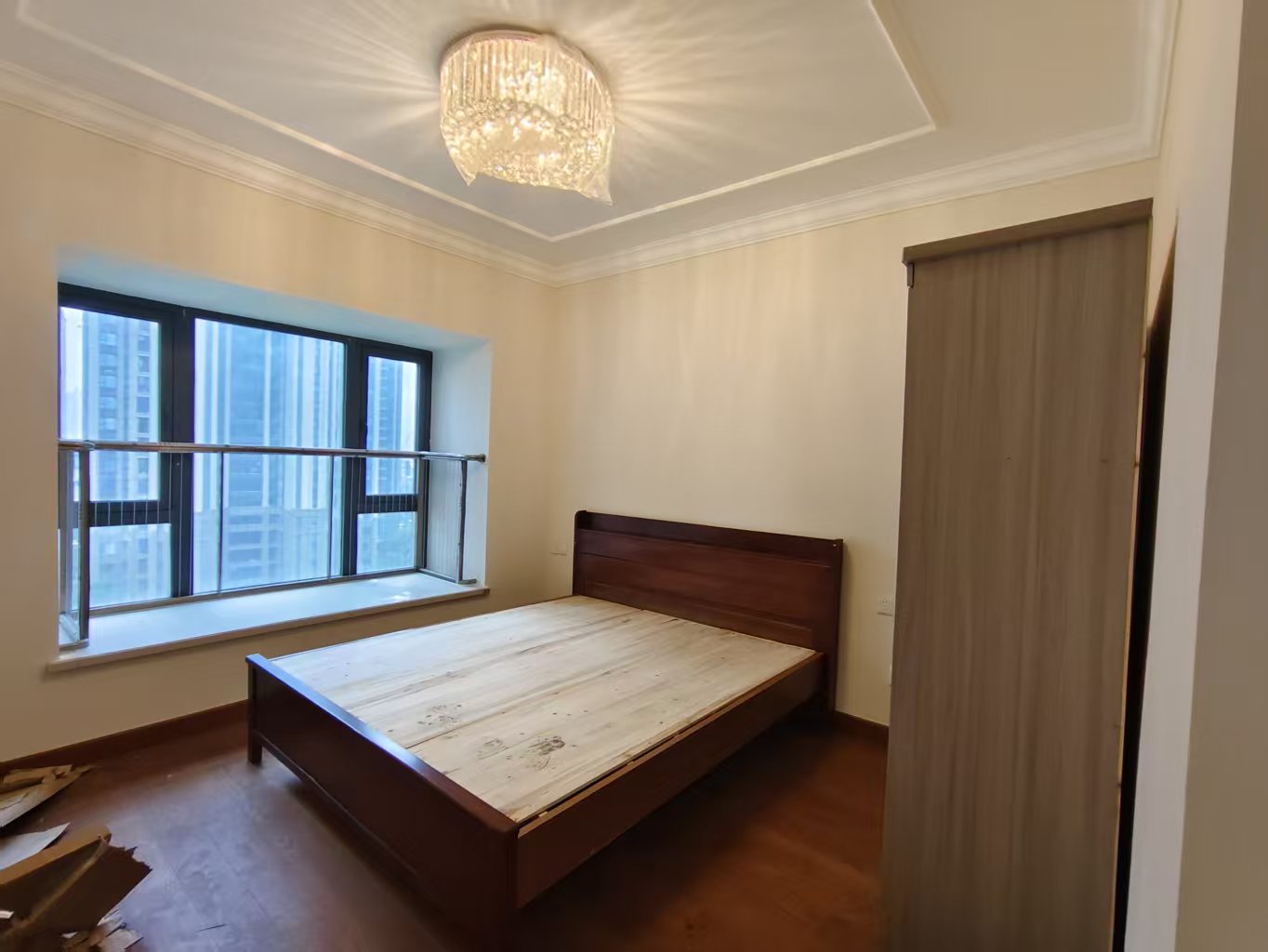 恒大名都  3室2厅2卫    1800.0元/月室内图