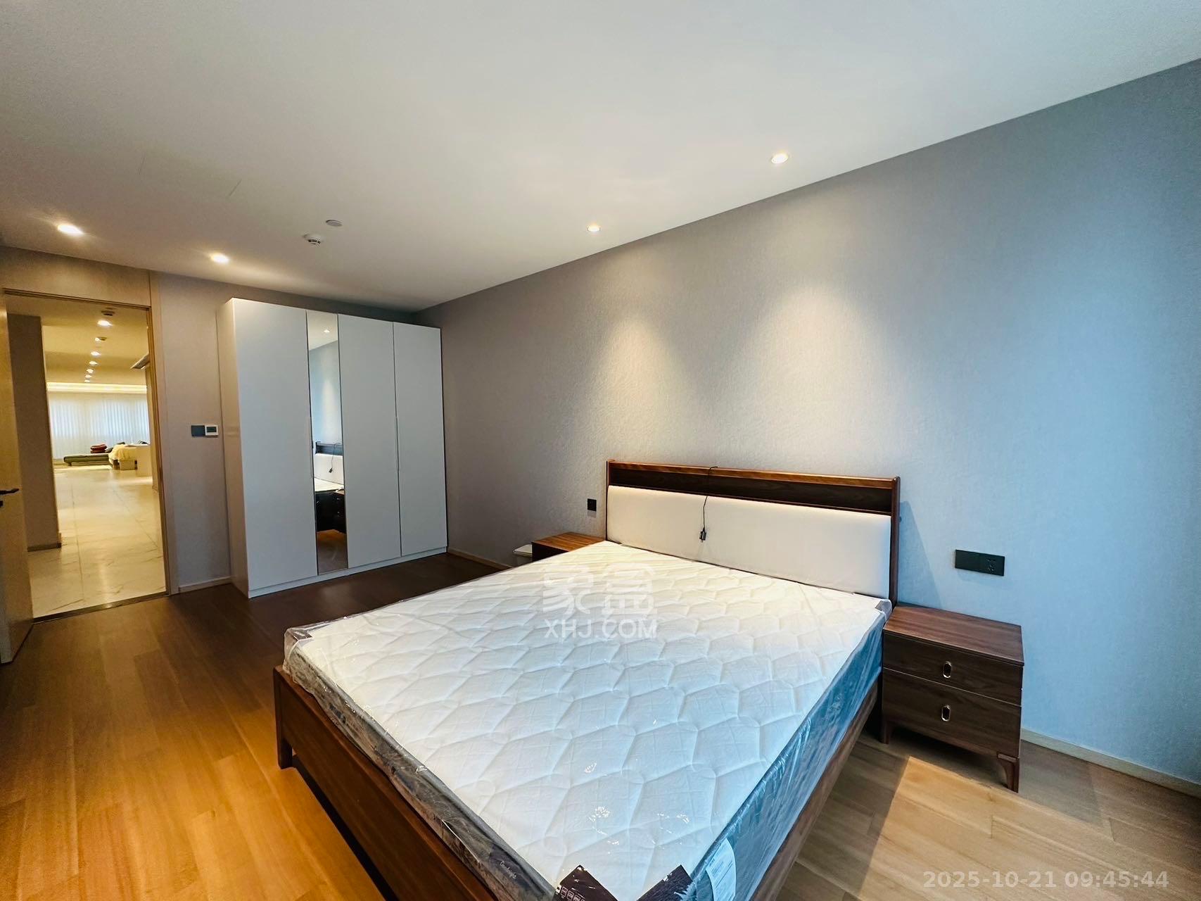 正荣梅溪紫阙台  4室2厅4卫    8000.0元/月室内图