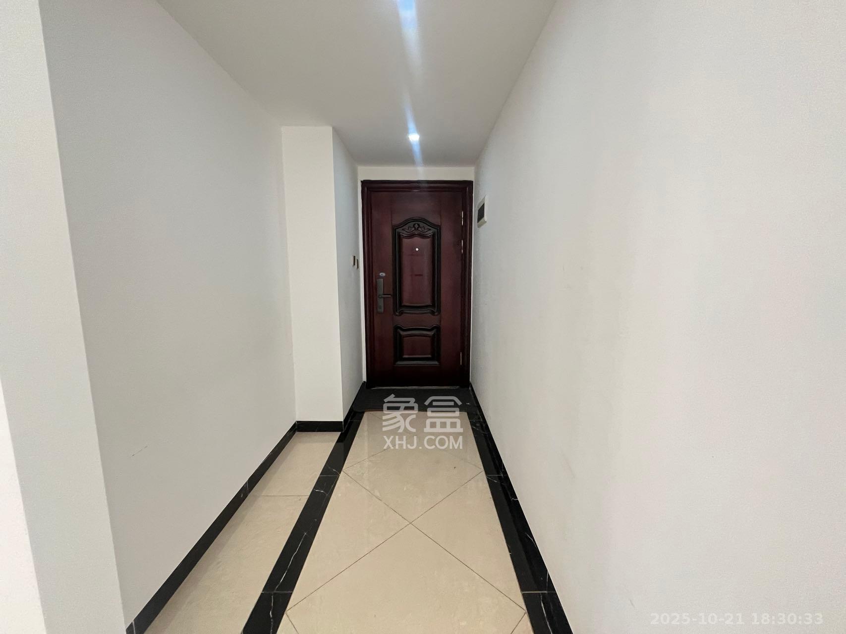 朝正美苑  4室2厅2卫    2880.0元/月室内图