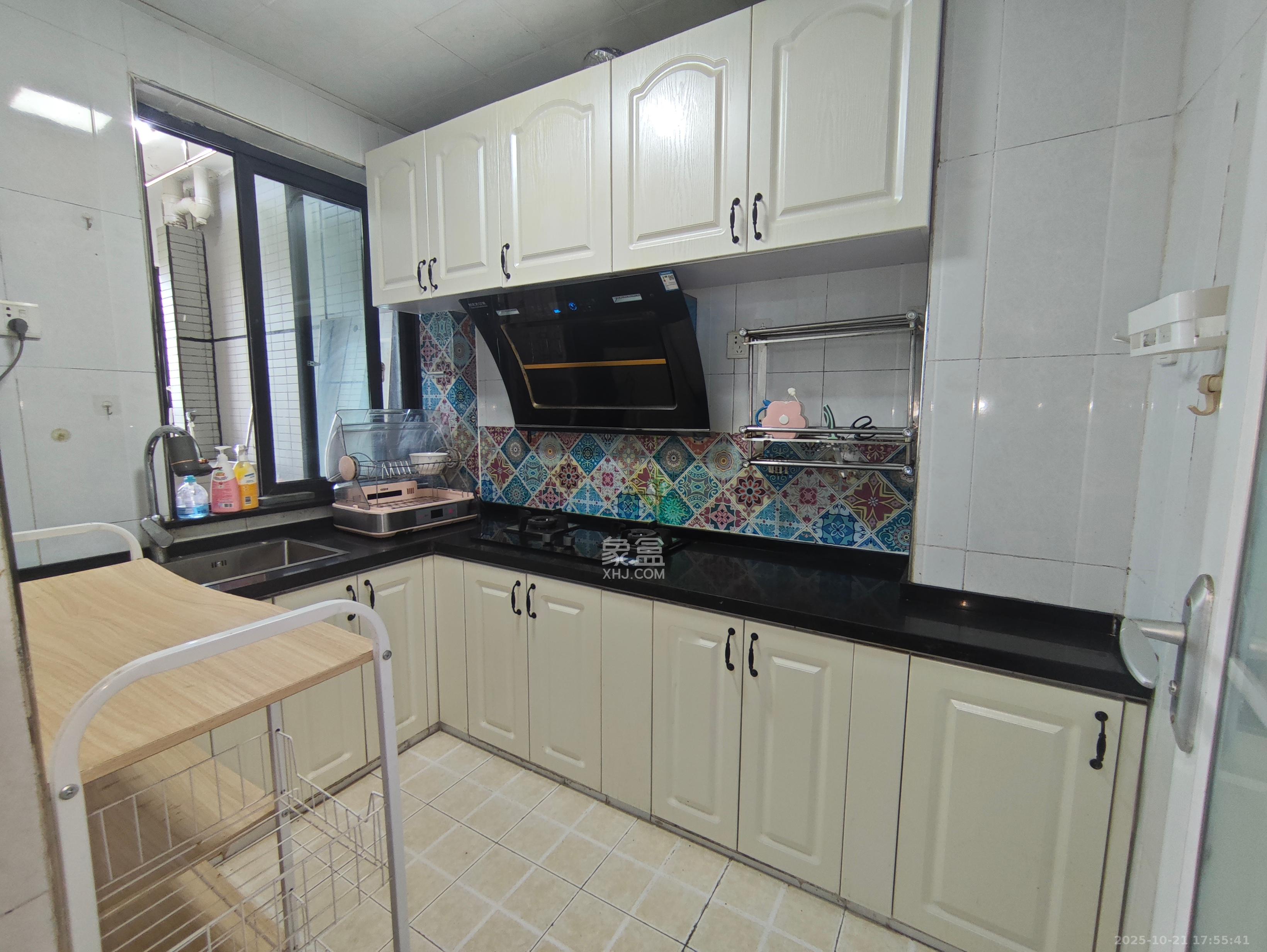 尚都花园城  2室2厅1卫    1800.0元/月 尚都花园城  2室2厅1卫    1800.0元/月室内图