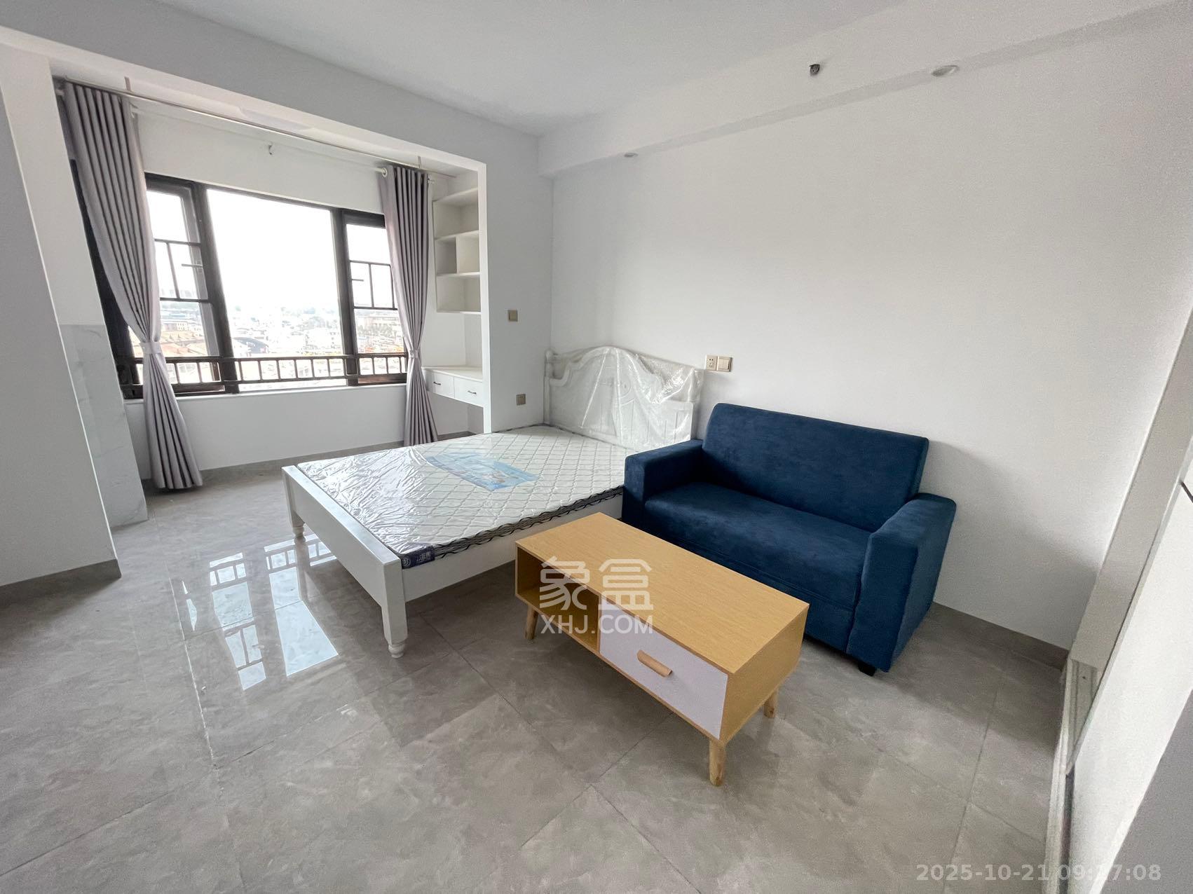 中海珑悦府  1室1厅1卫    1100.0元/月 中海珑悦府  1室1厅1卫    1100.0元/月室内图