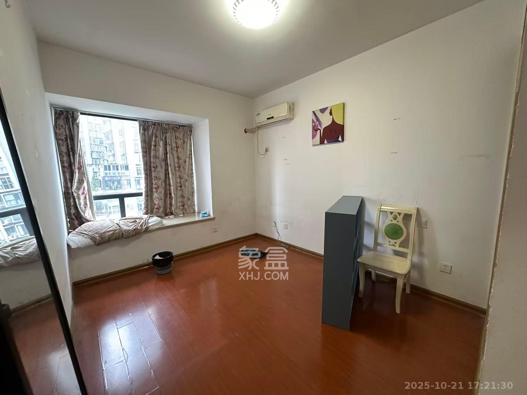 金麓国际  2室2厅1卫    2000.0元/月室内图